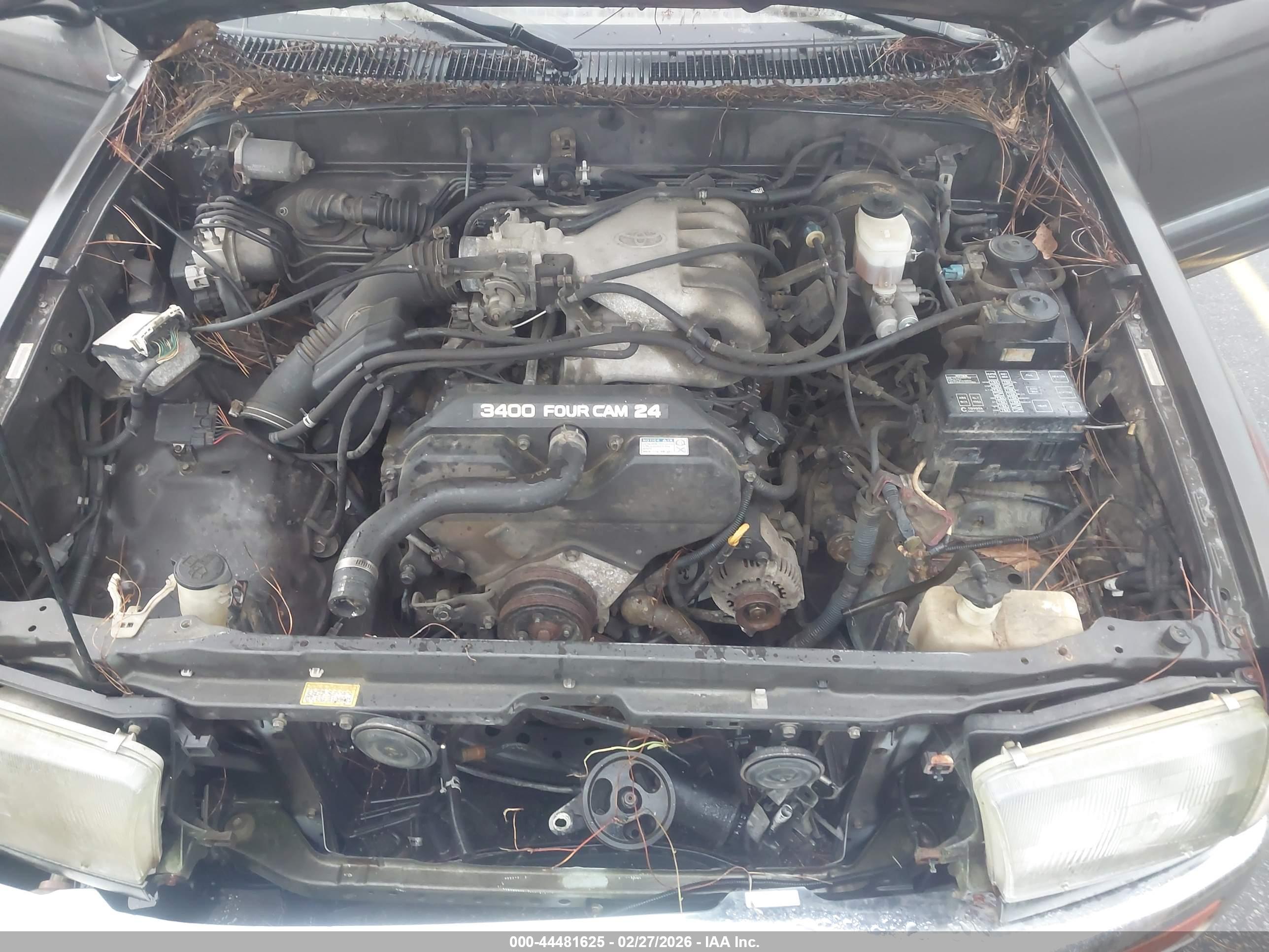 TOYOTA 4RUNNER image 6