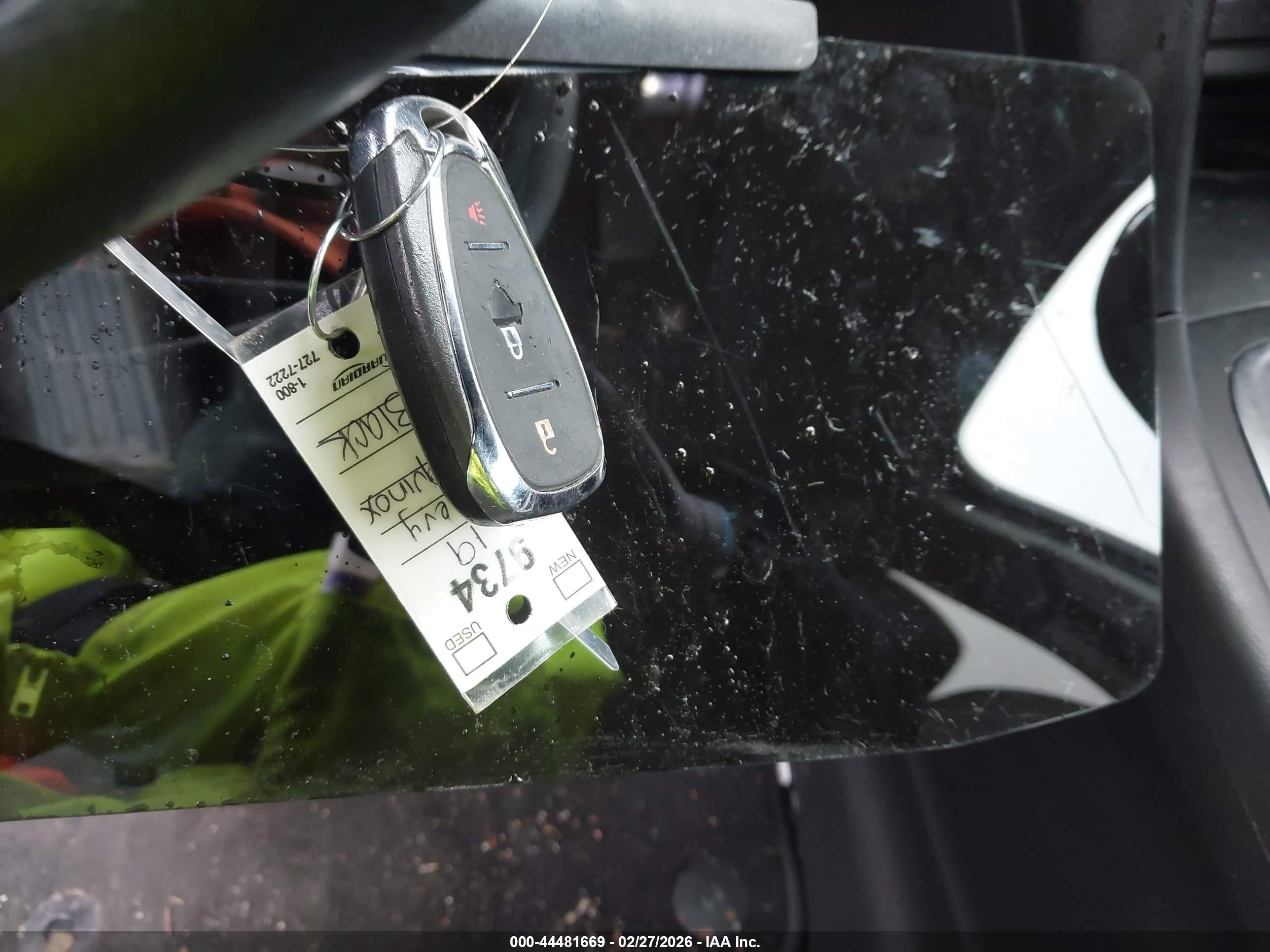 CHEVROLET EQUINOX image 11