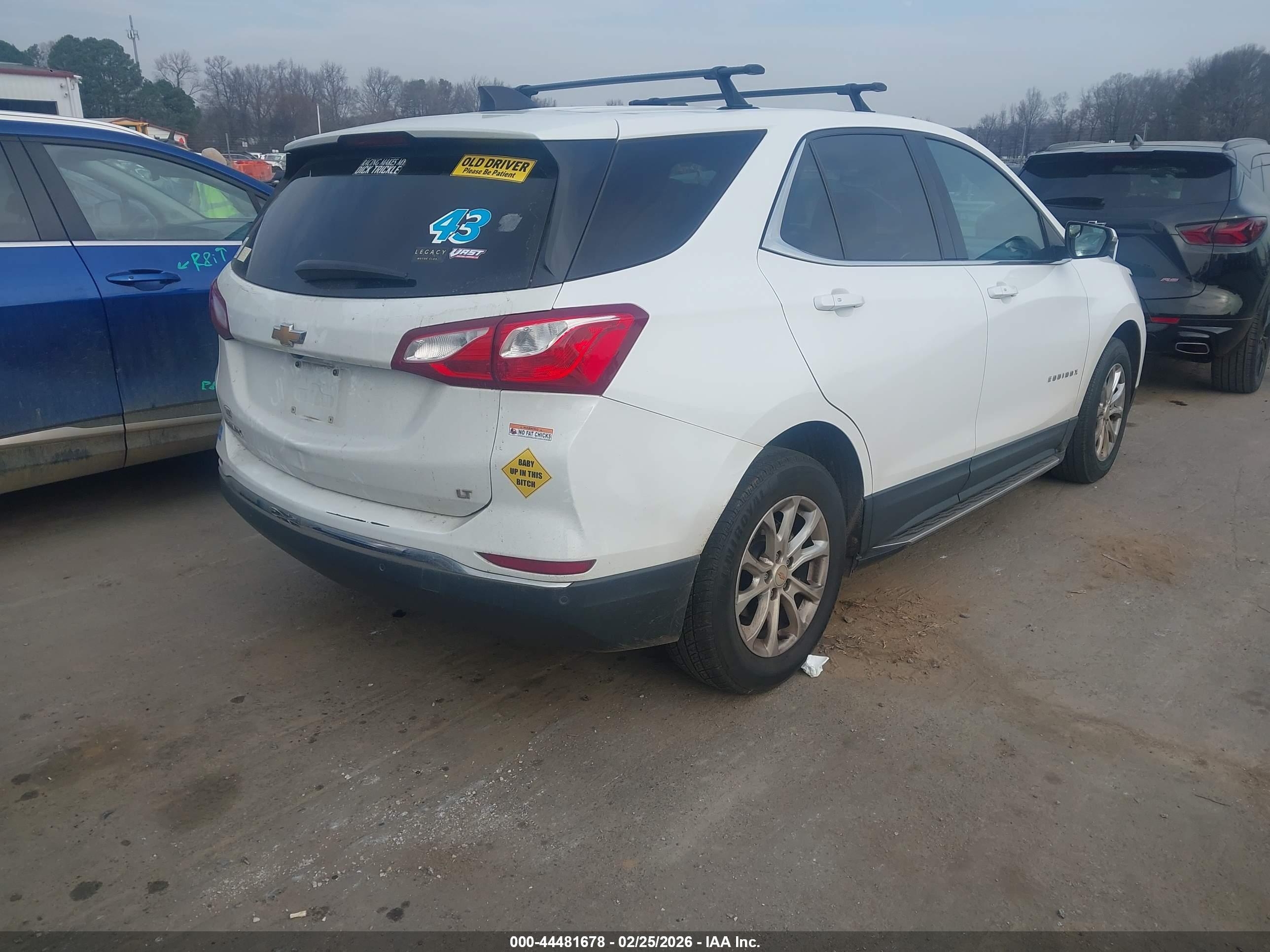 CHEVROLET EQUINOX image 4