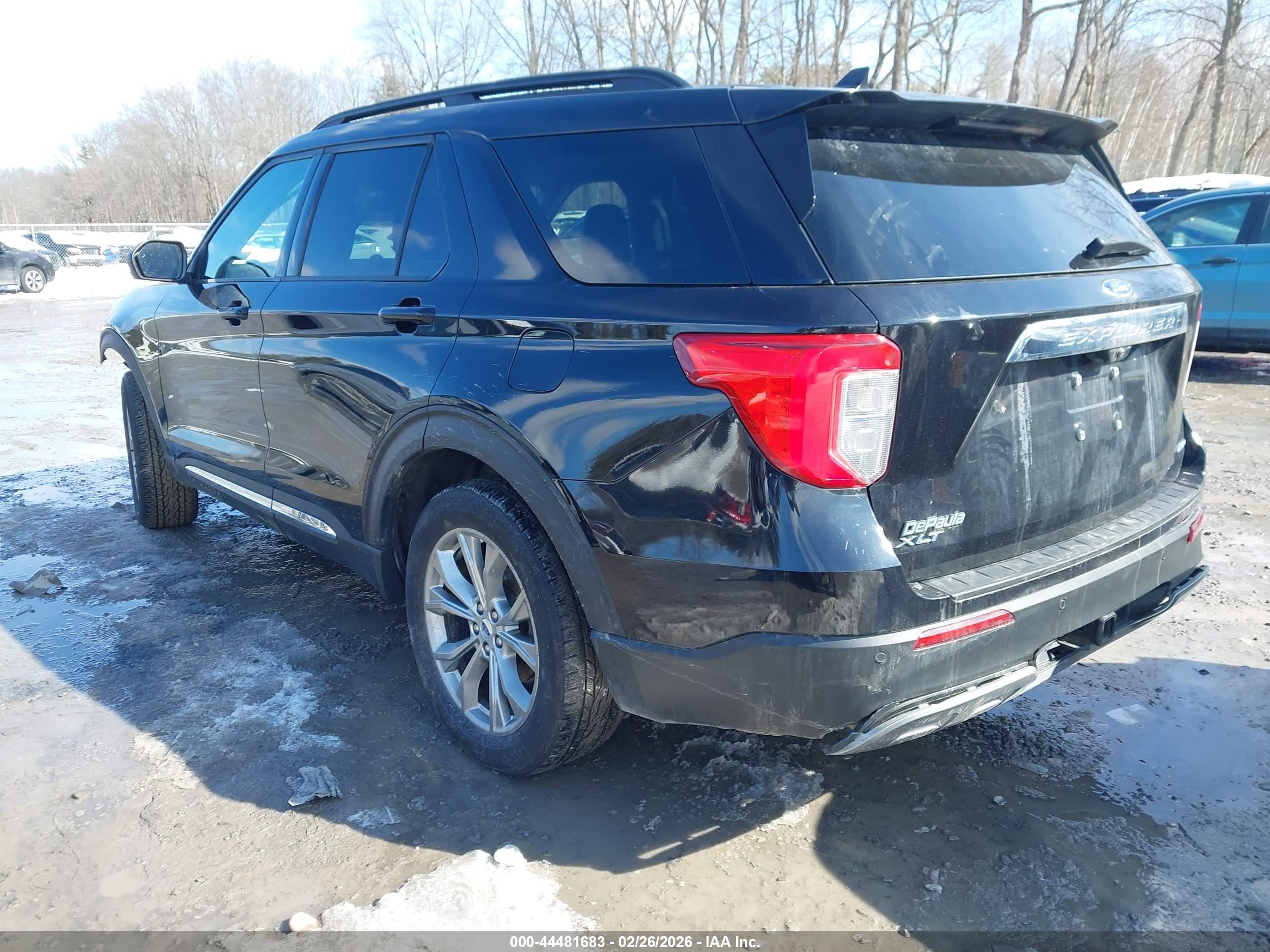 FORD EXPLORER image 3