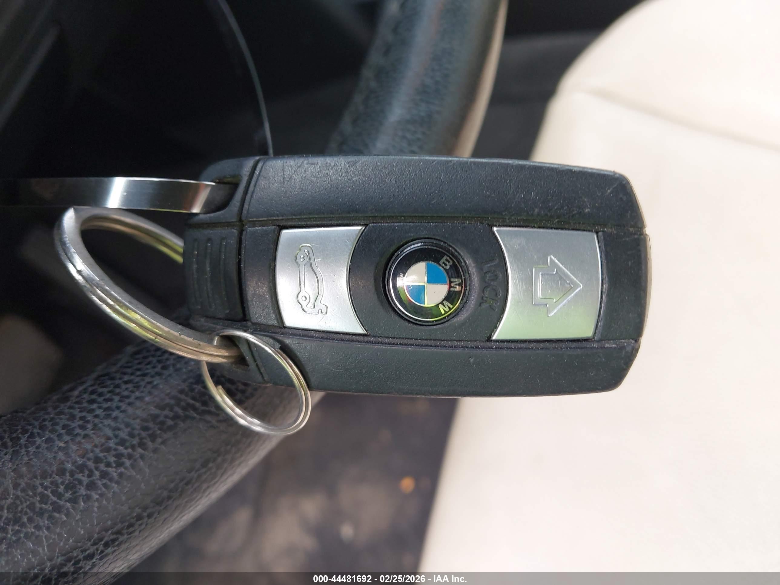 BMW 528I image 11