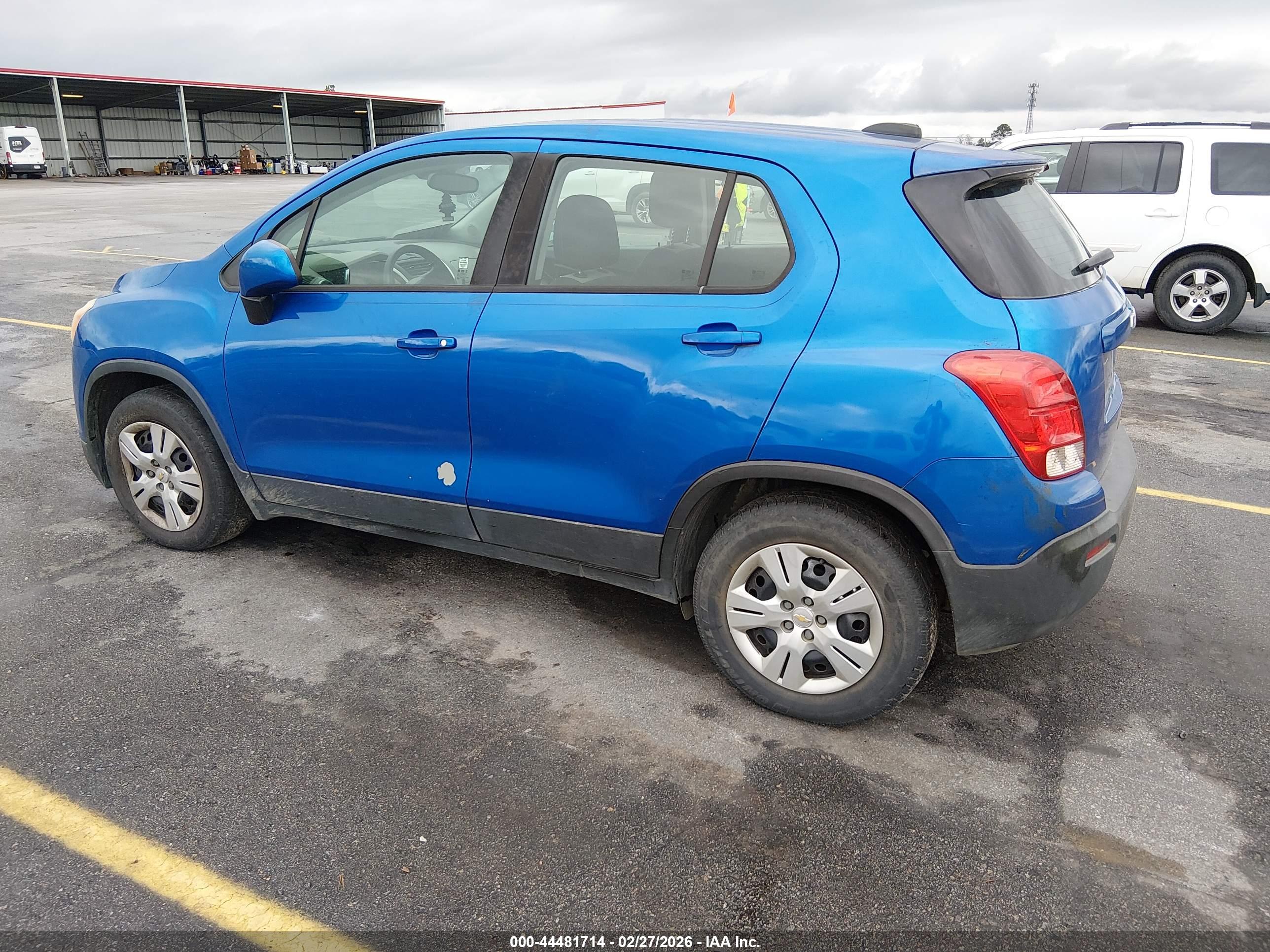 CHEVROLET TRAX image 3