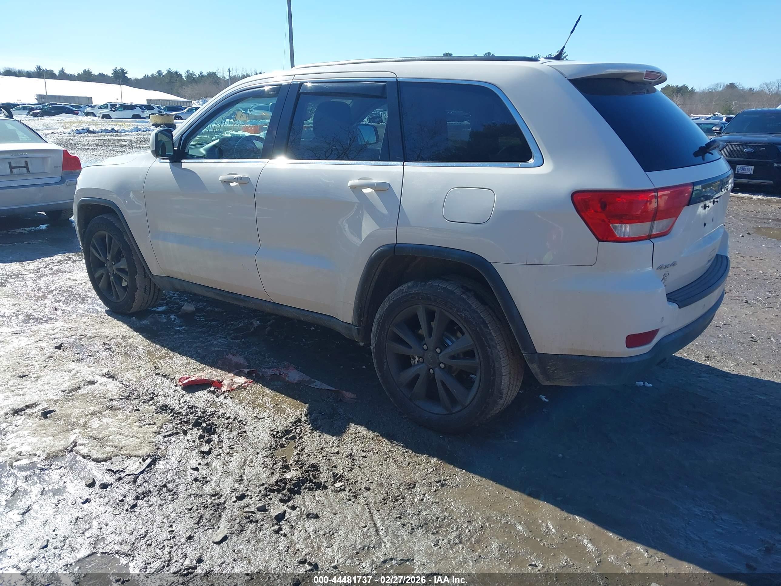 JEEP GRAND image 3