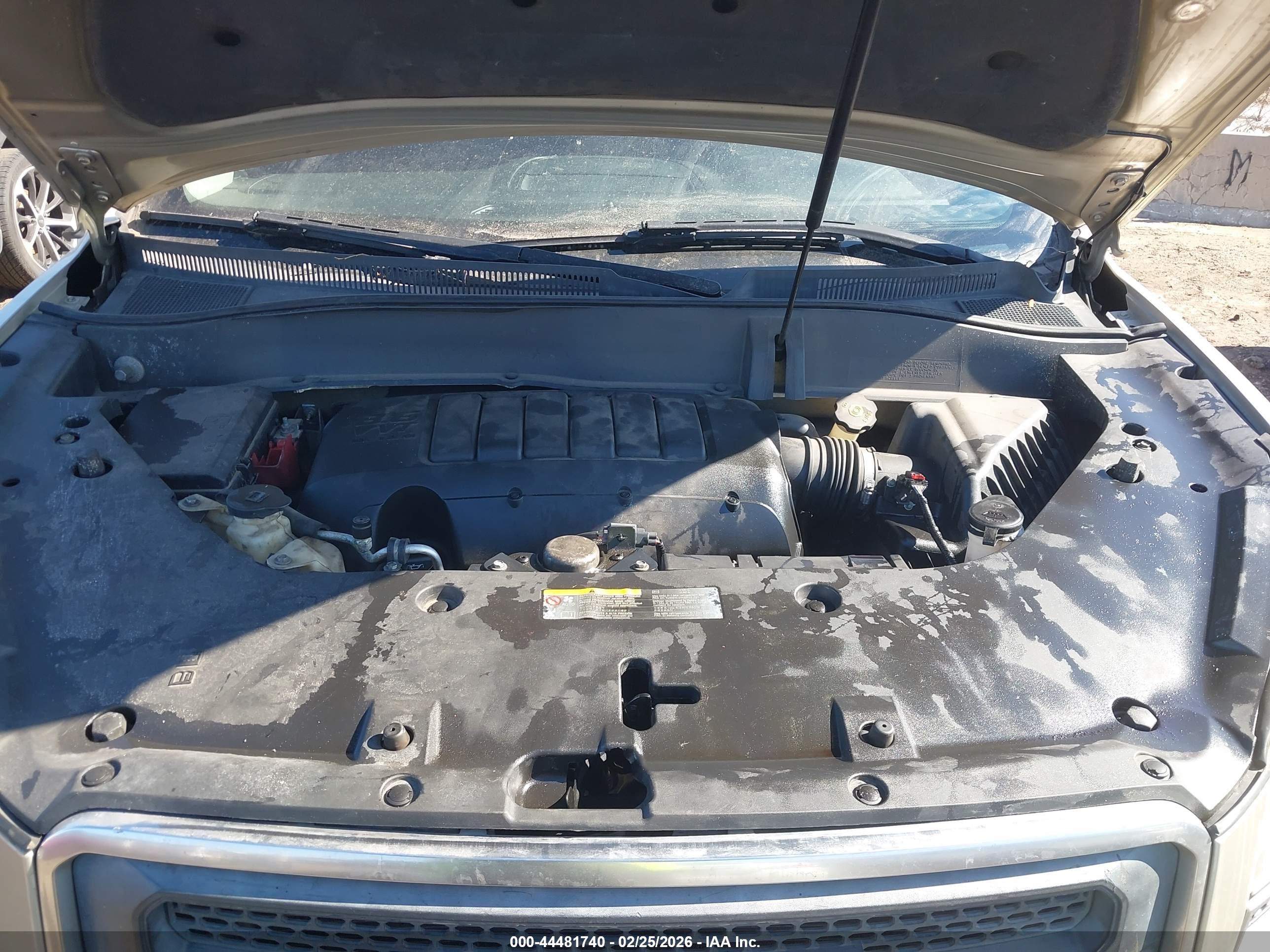 GMC ACADIA image 10