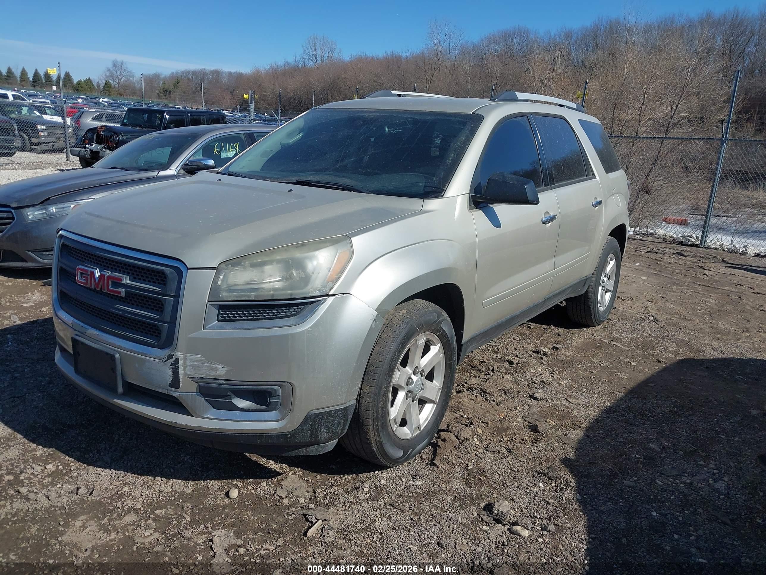 GMC ACADIA image 2