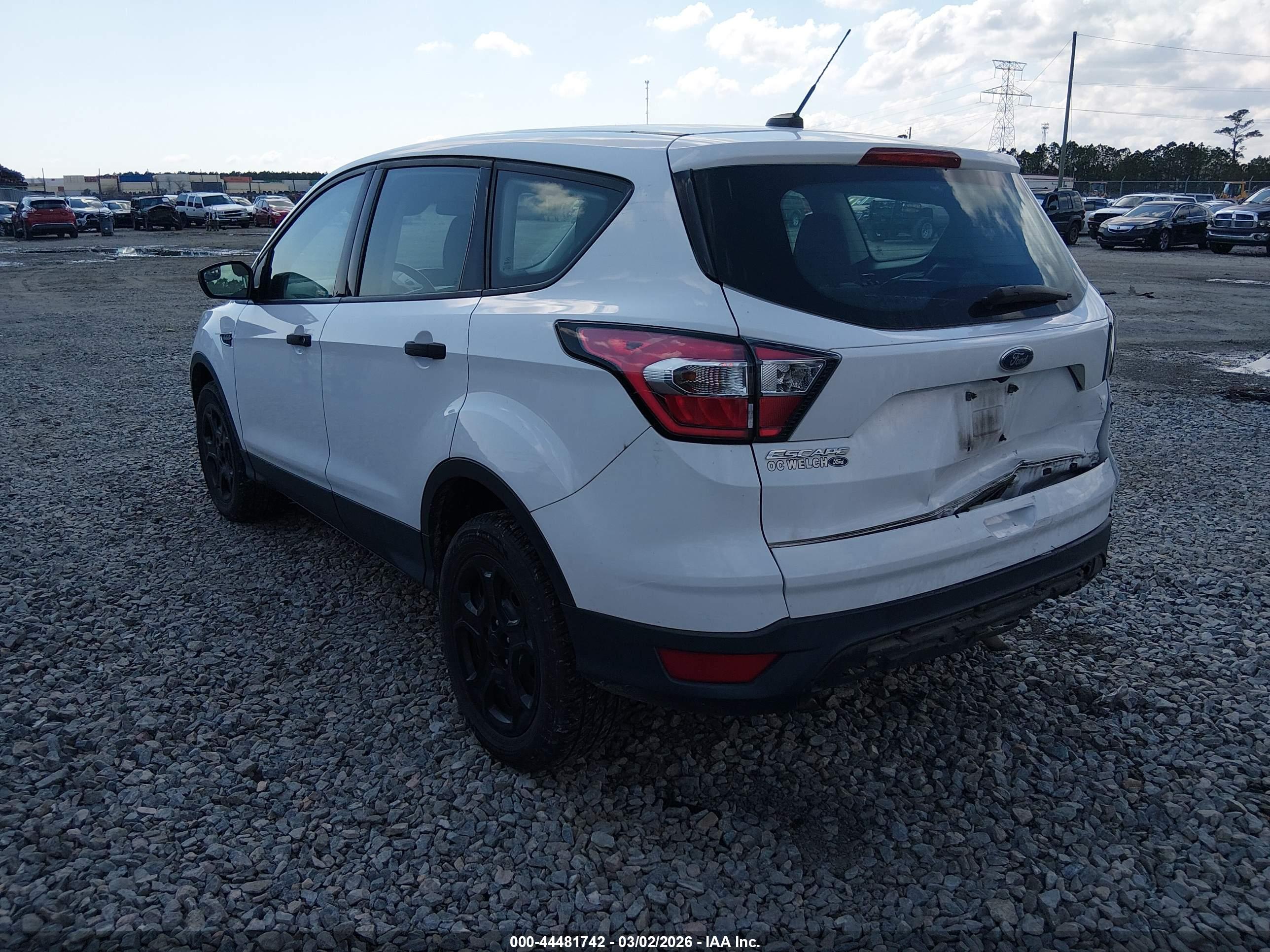 FORD ESCAPE image 3