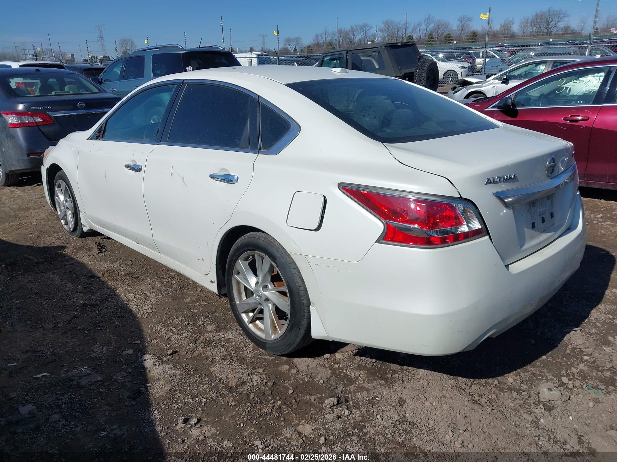 NISSAN ALTIMA image 3