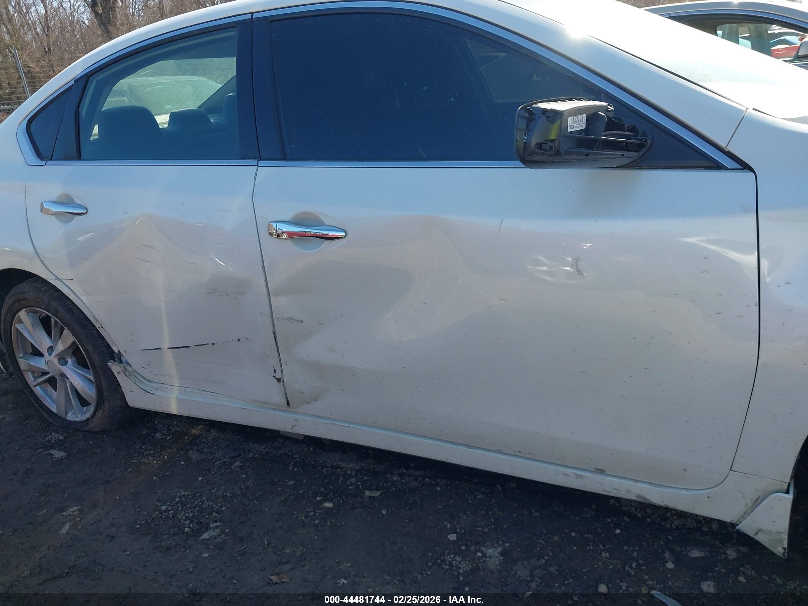 NISSAN ALTIMA image 6