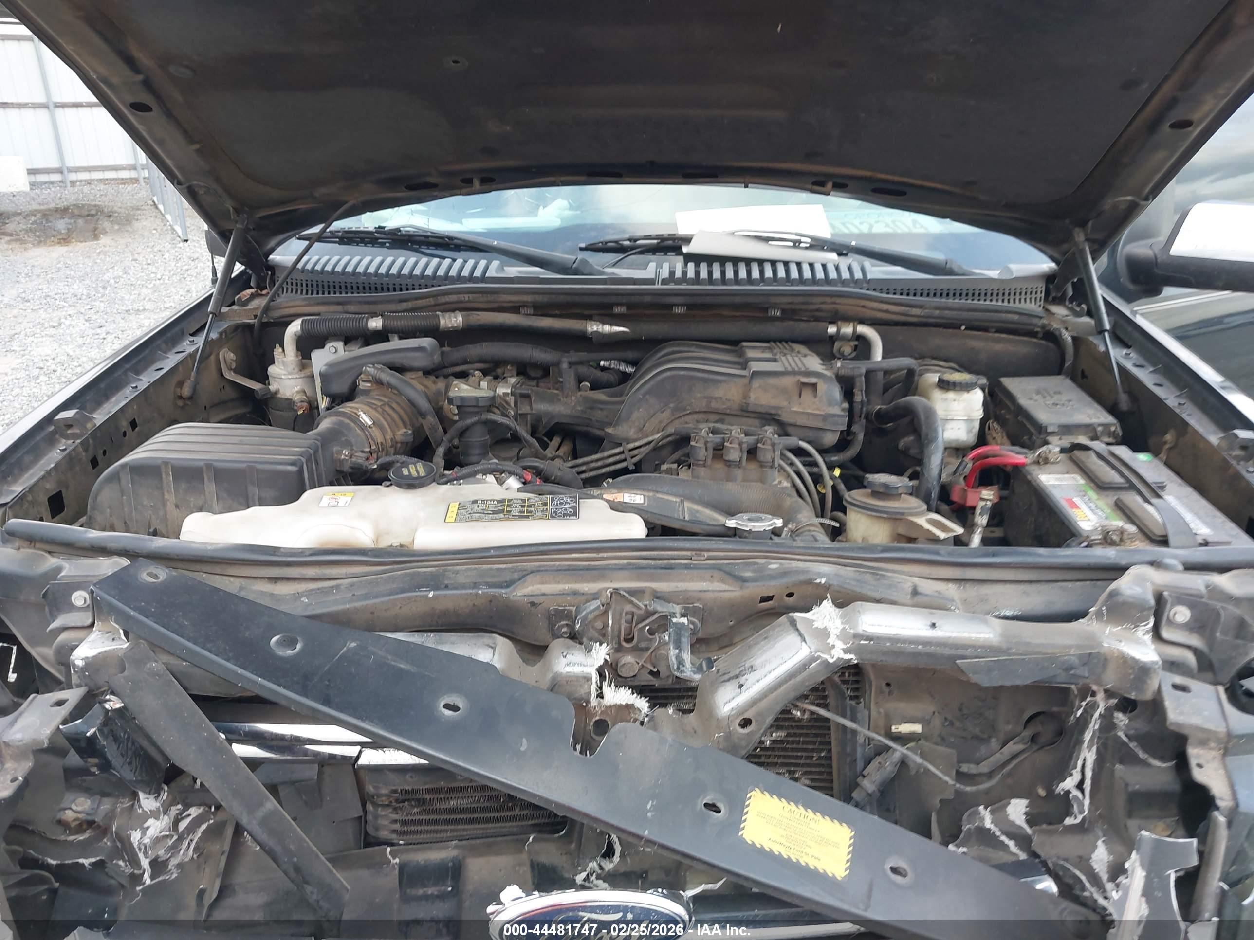 FORD EXPLORER image 10