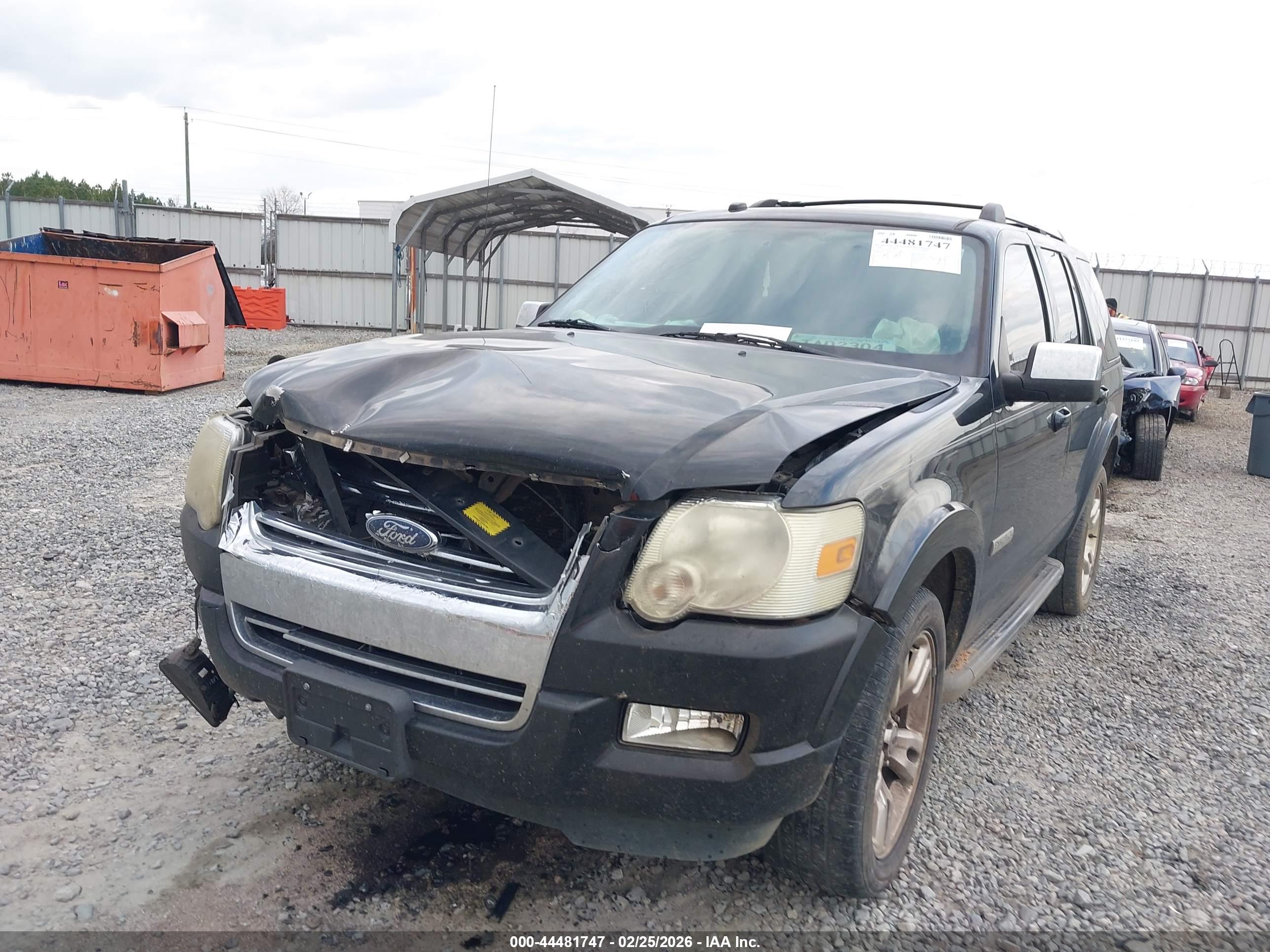 FORD EXPLORER image 6