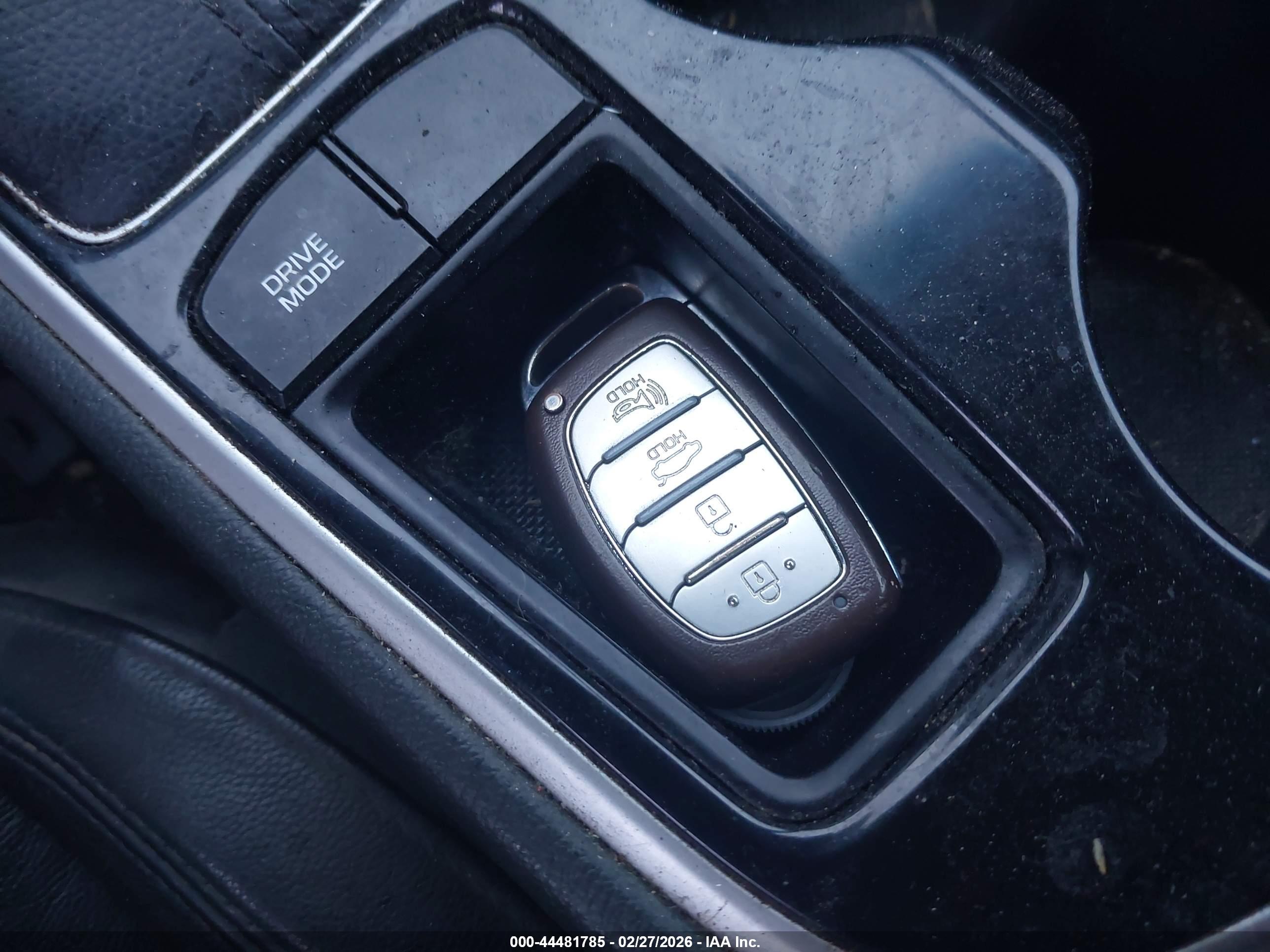 HYUNDAI SONATA image 11