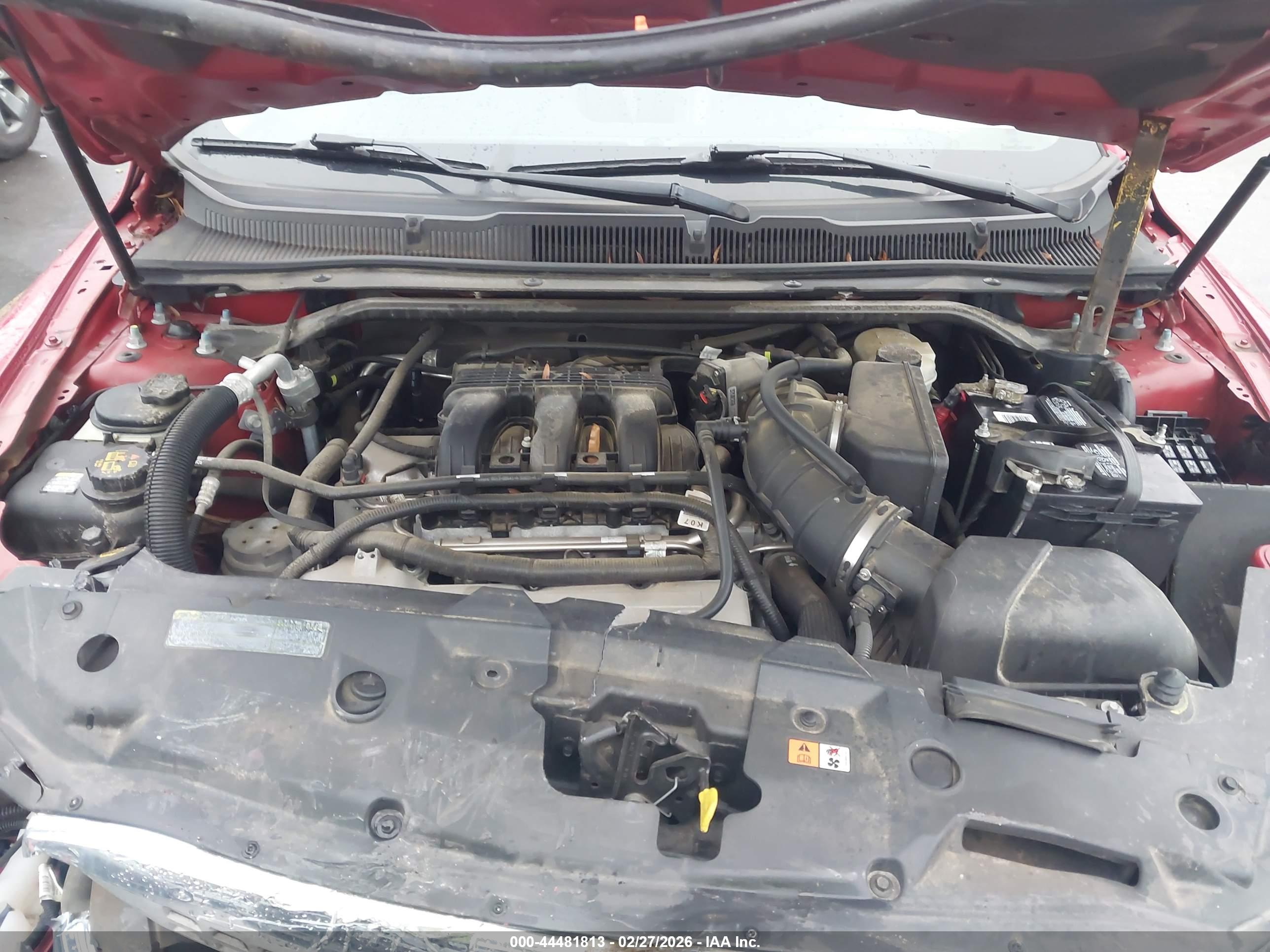 FORD TAURUS image 10