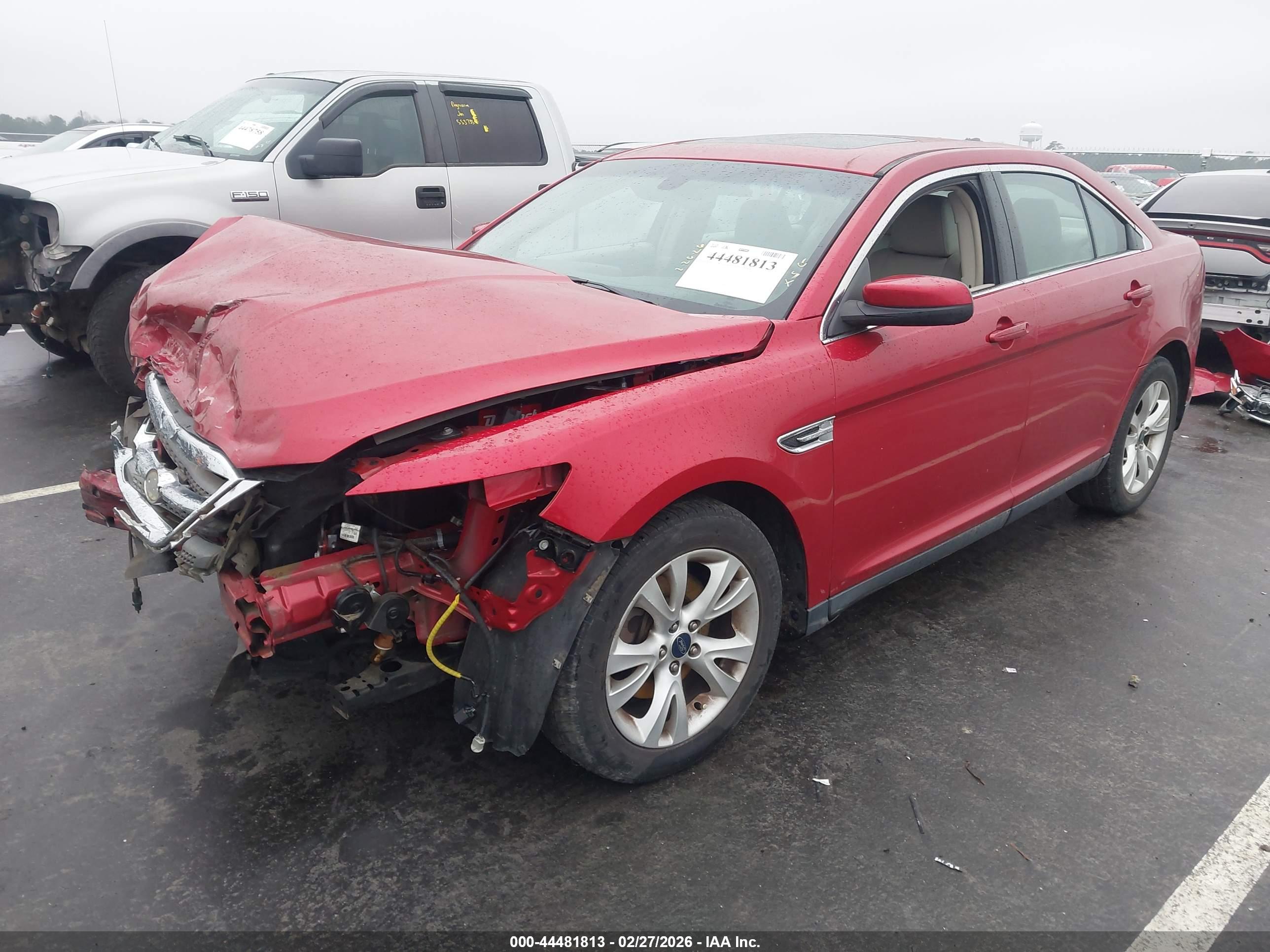 FORD TAURUS image 2