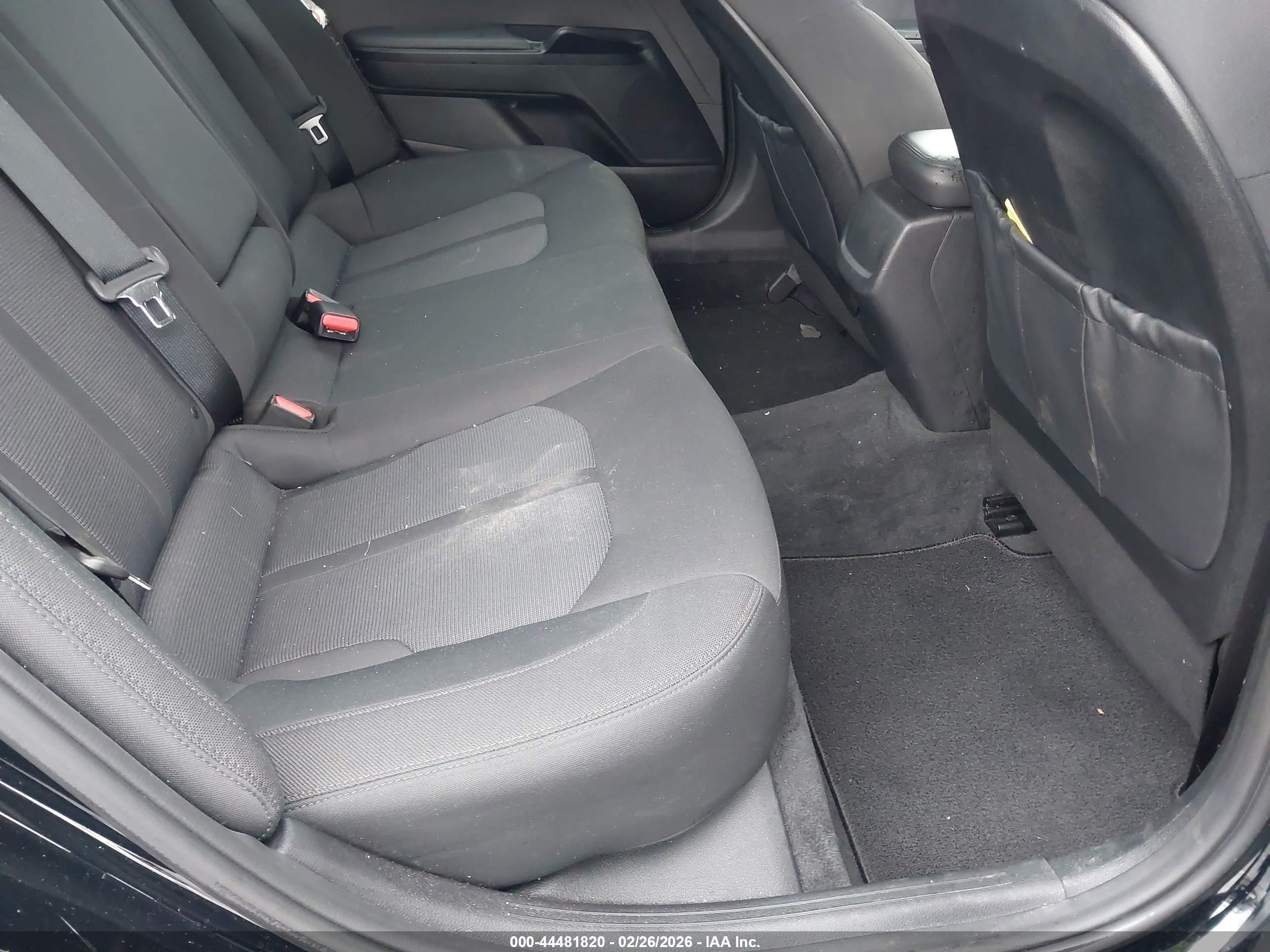 KIA K5 image 8
