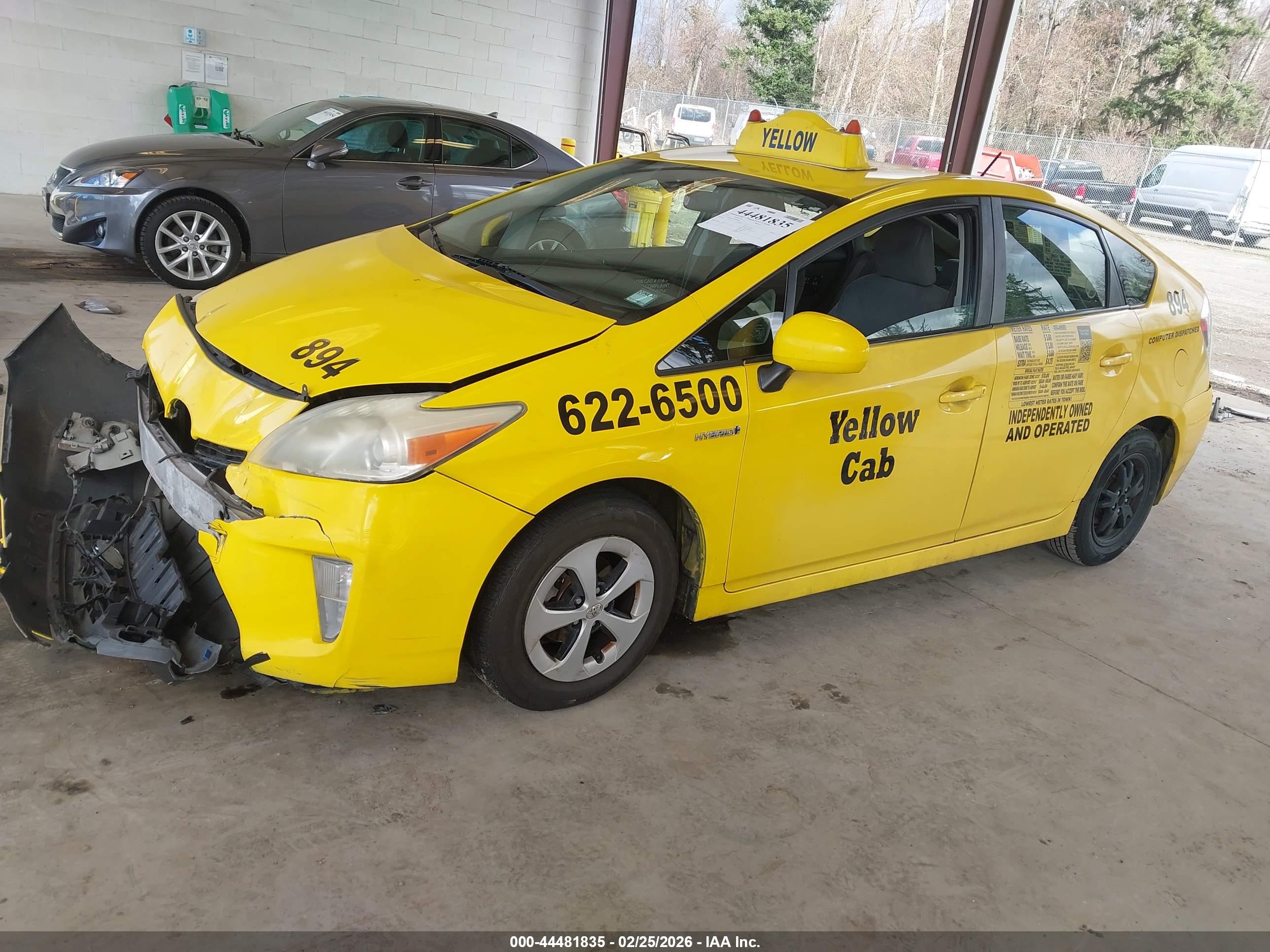 TOYOTA PRIUS image 2