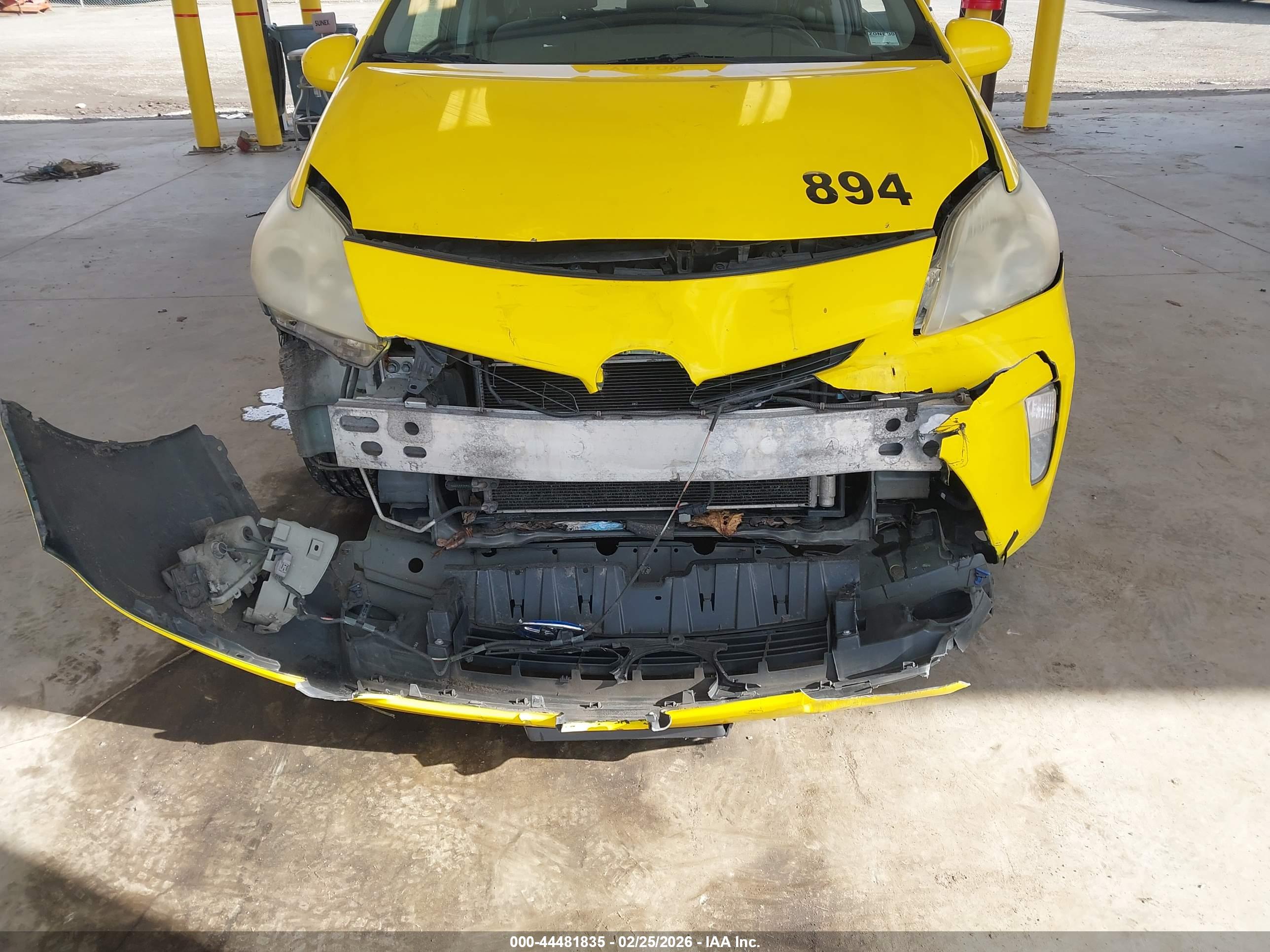 TOYOTA PRIUS image 6