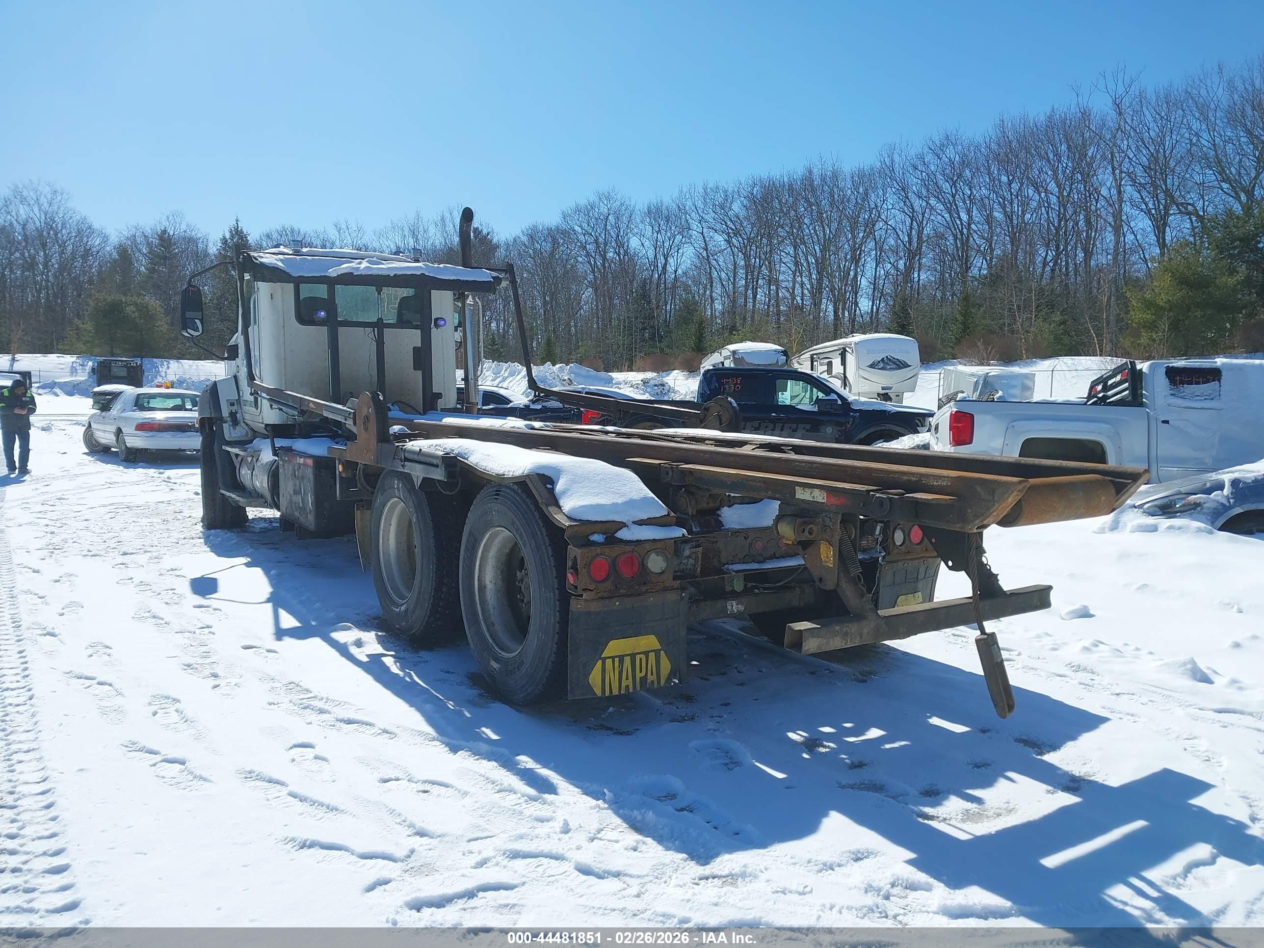 CATERPILLAR CT660 image 3