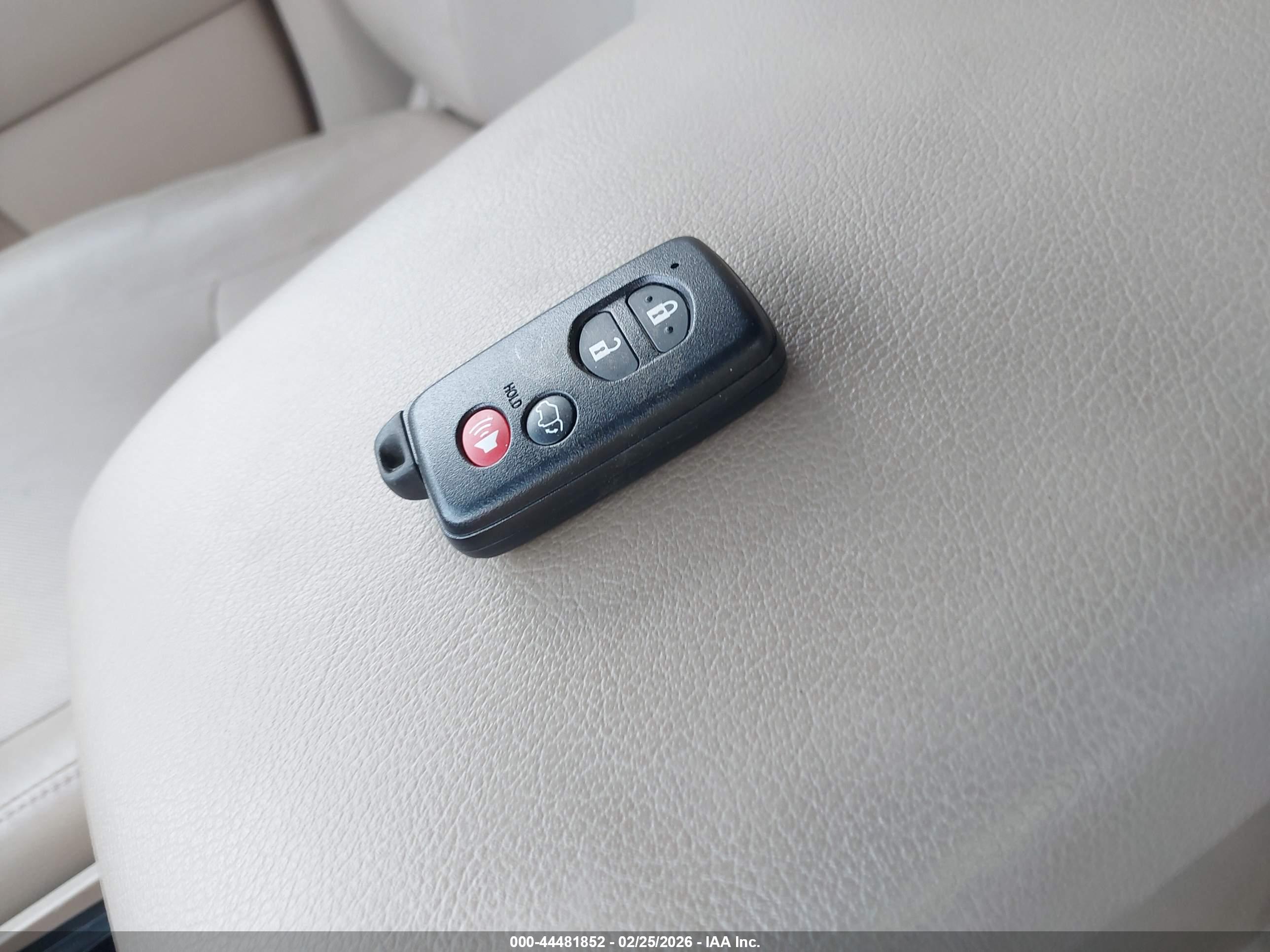 TOYOTA HIGHLANDER image 11