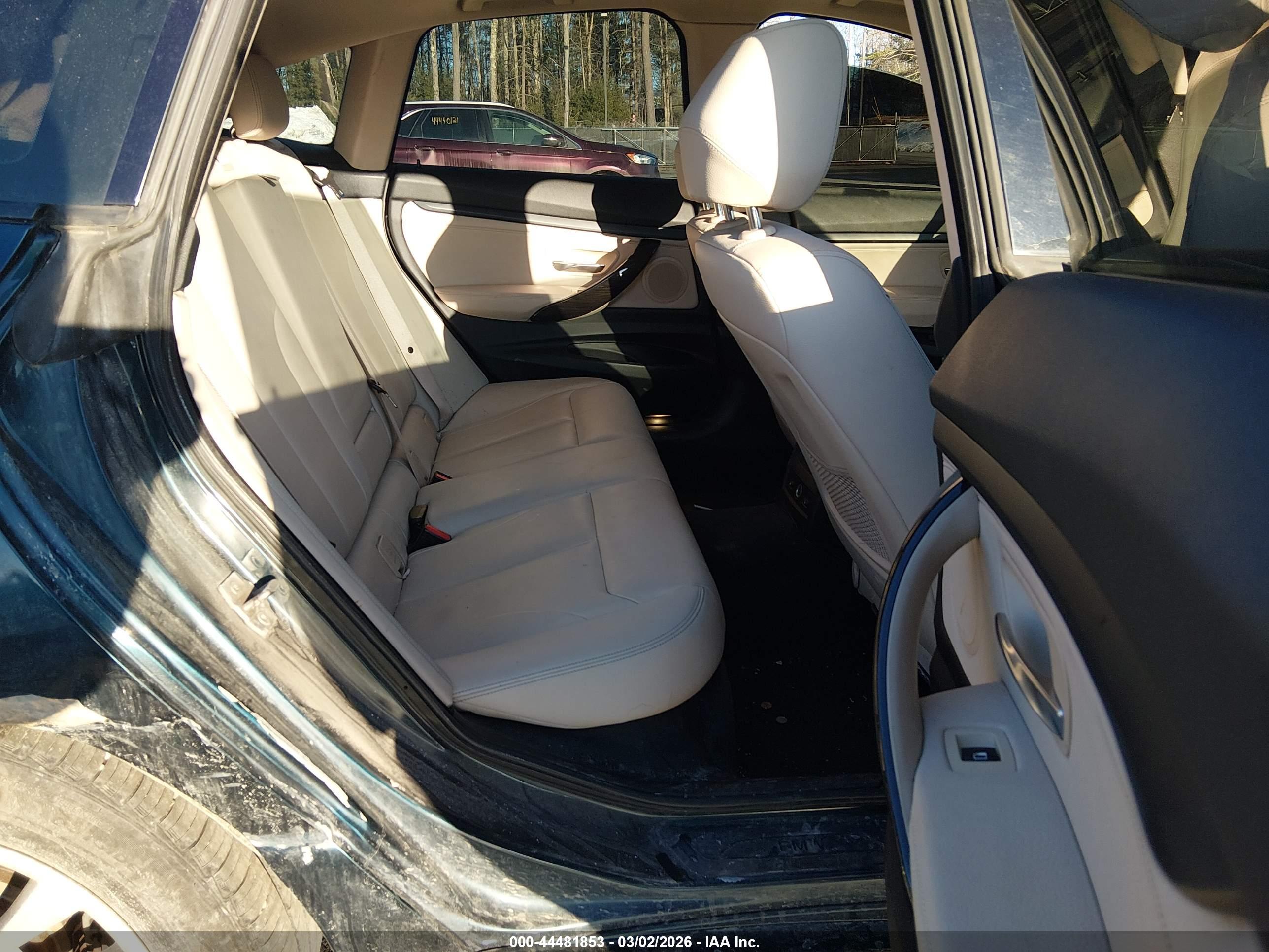 BMW 328I image 8