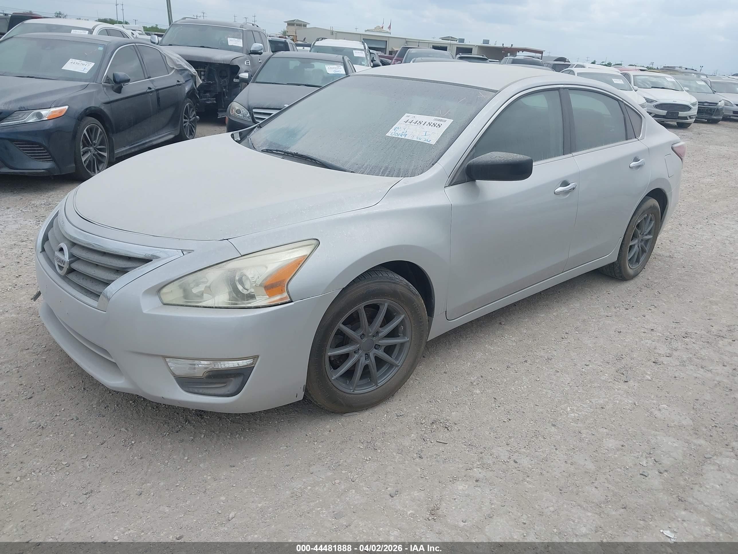 NISSAN ALTIMA image 2
