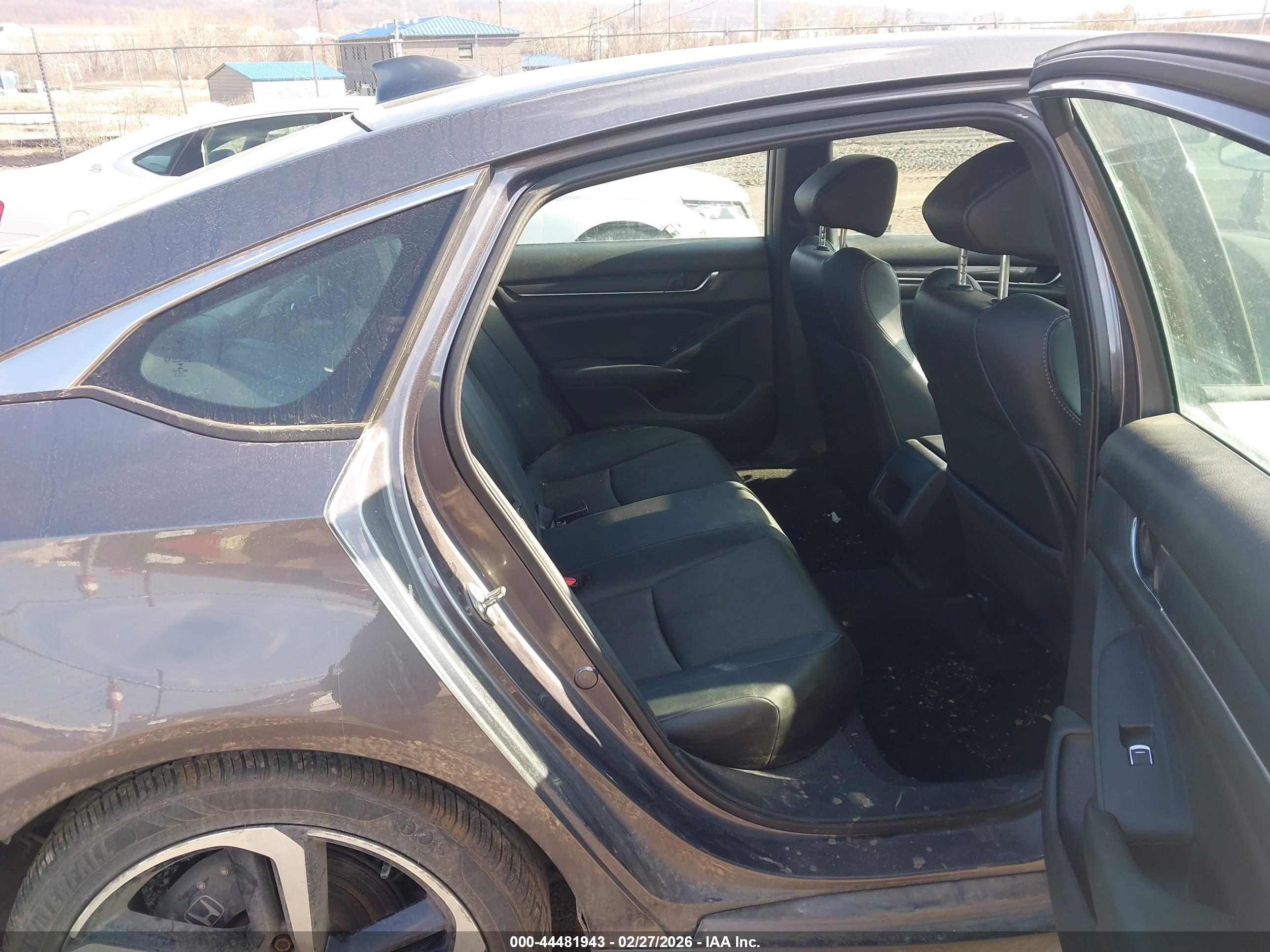HONDA ACCORD image 8