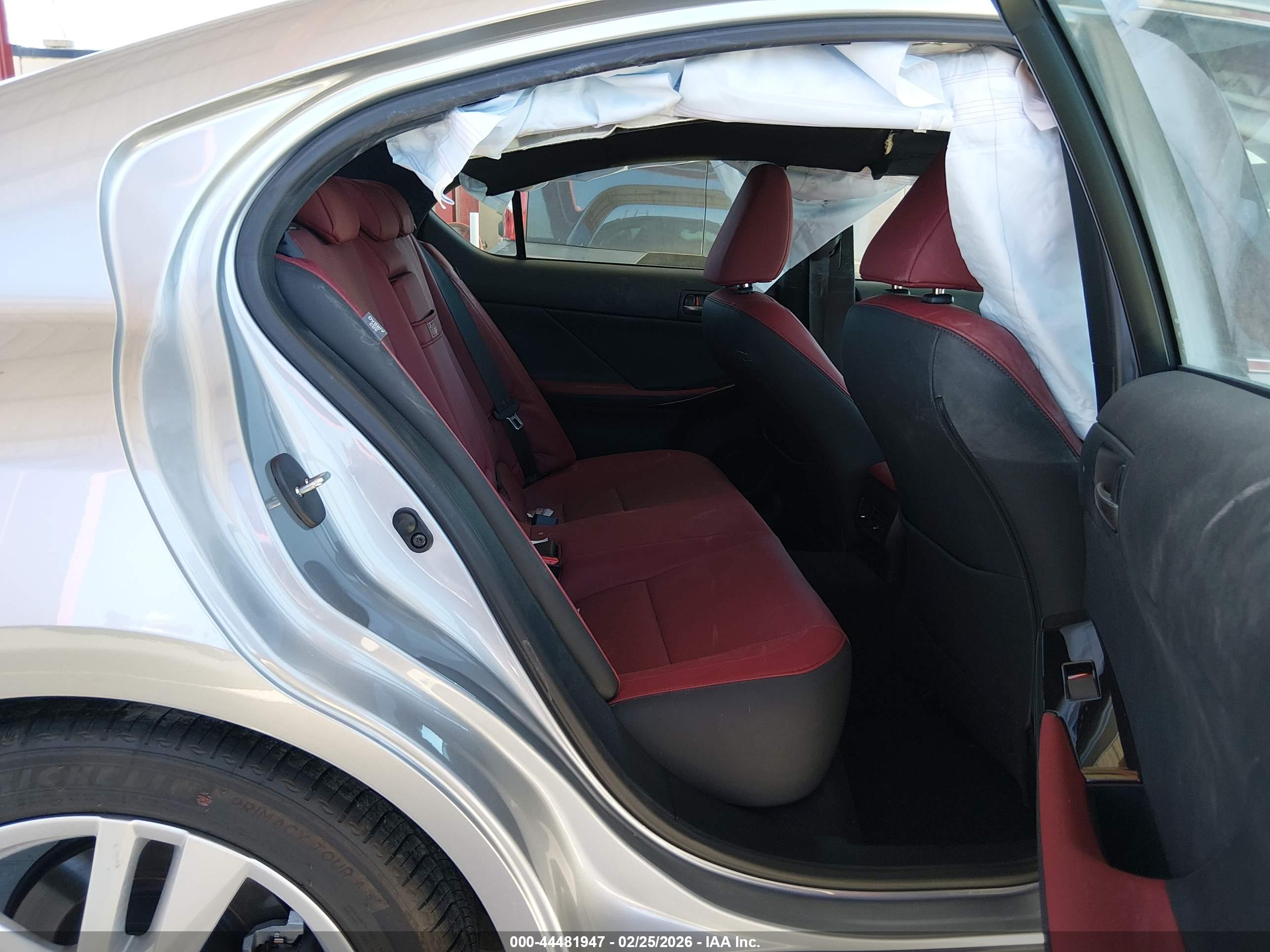 LEXUS IS image 8