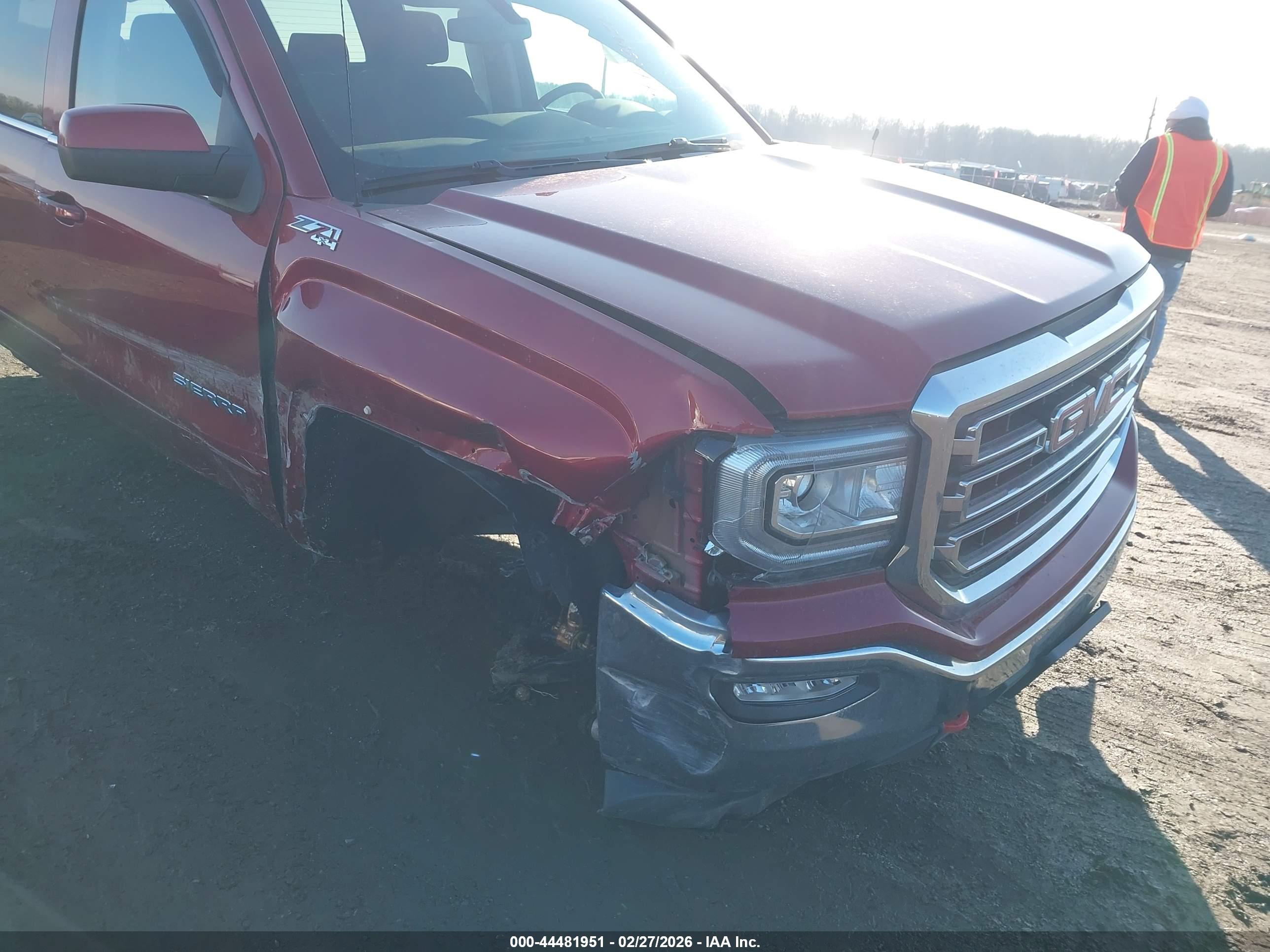 GMC SIERRA image 6
