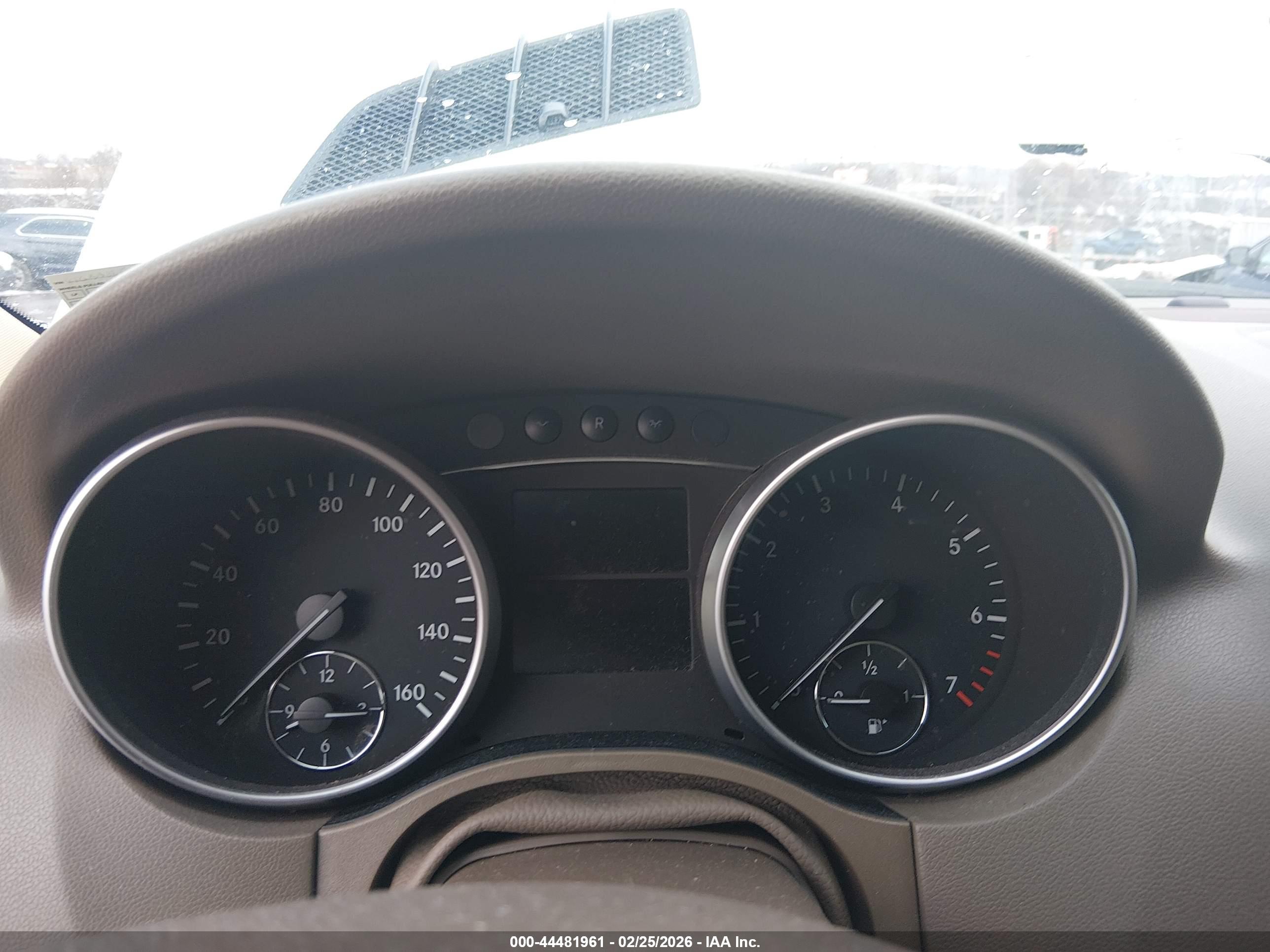 MERCEDES-BENZ ML image 7
