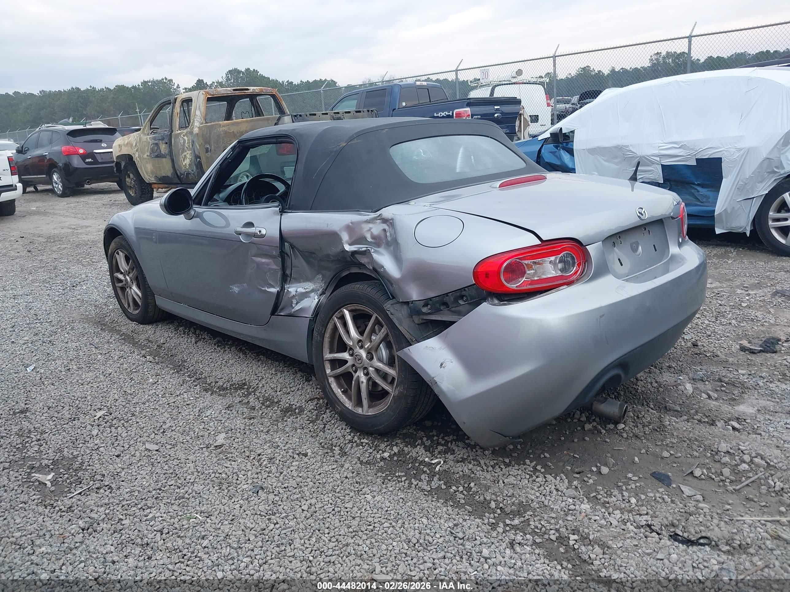 MAZDA MX-5 image 6