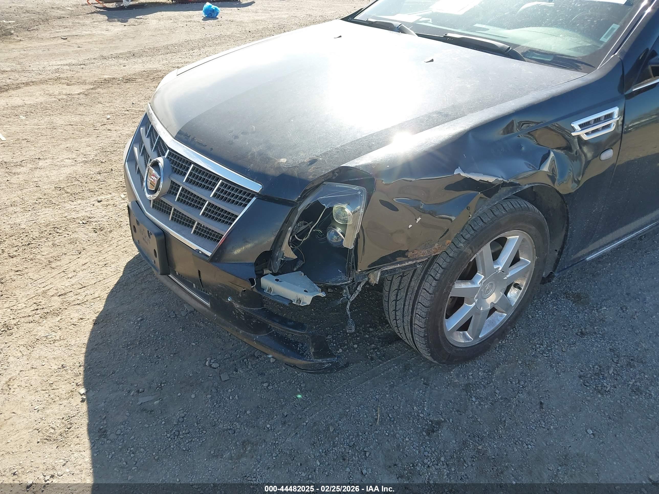 CADILLAC STS image 6