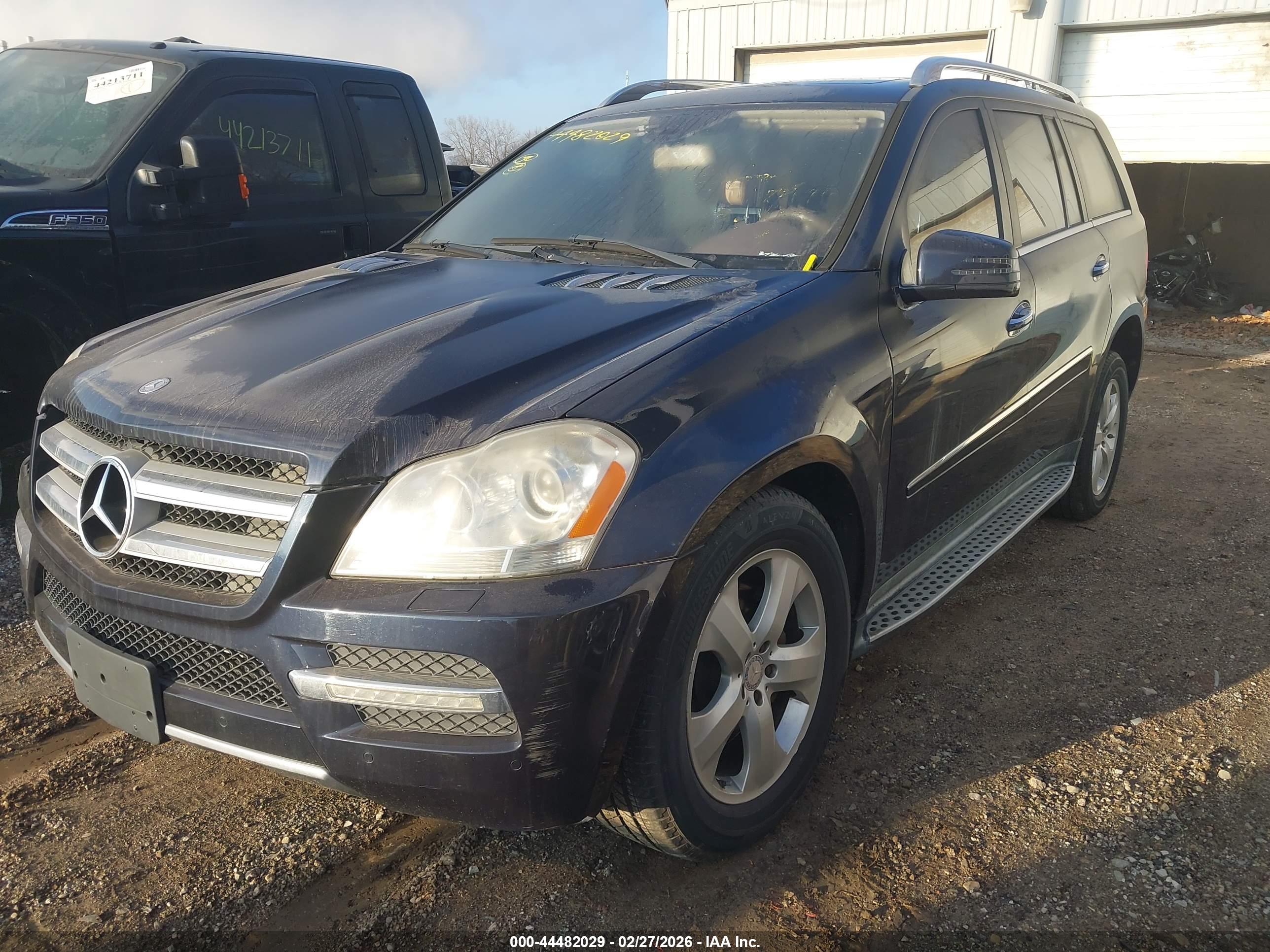 MERCEDES-BENZ GL image 2