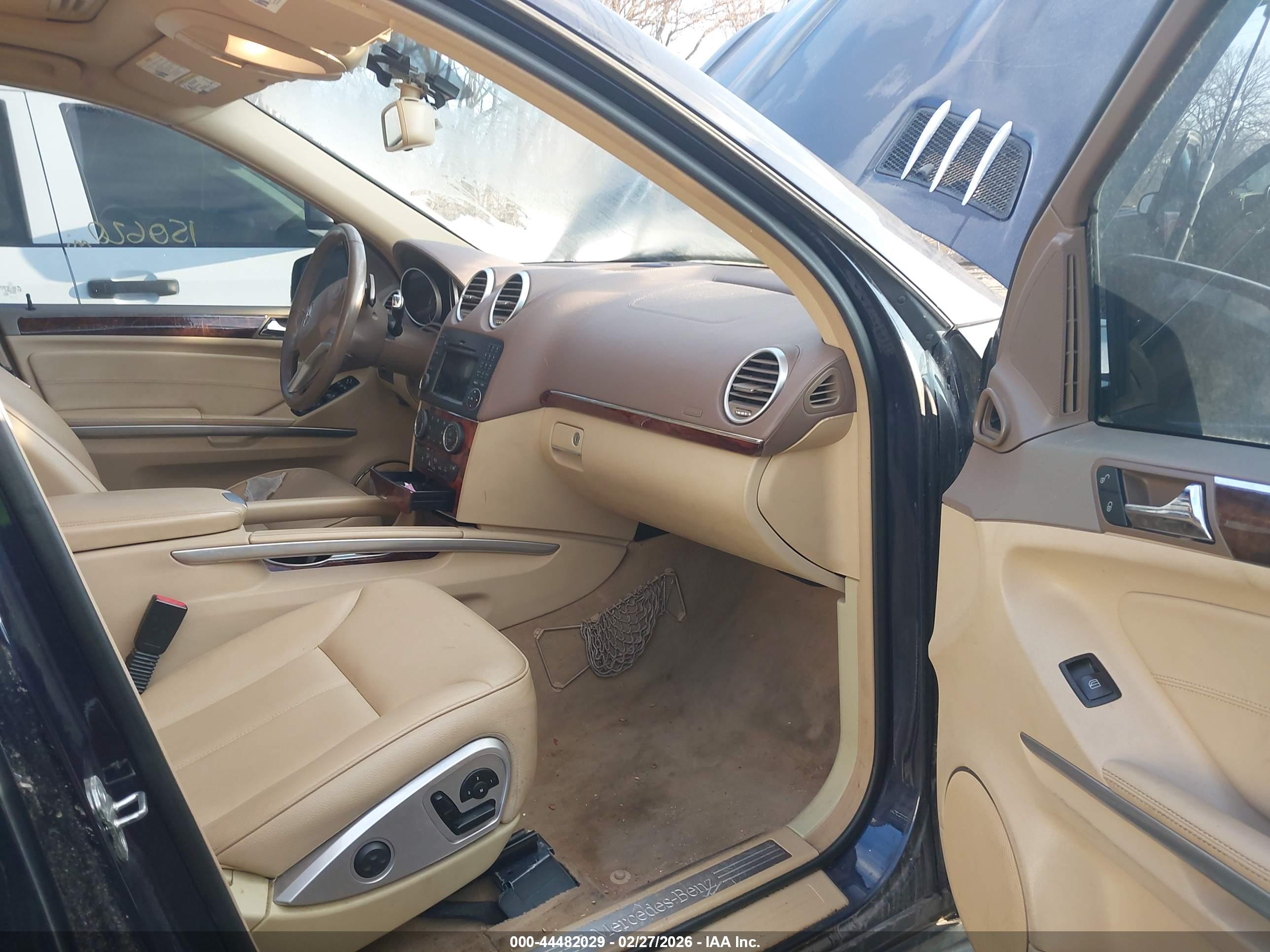 MERCEDES-BENZ GL image 5