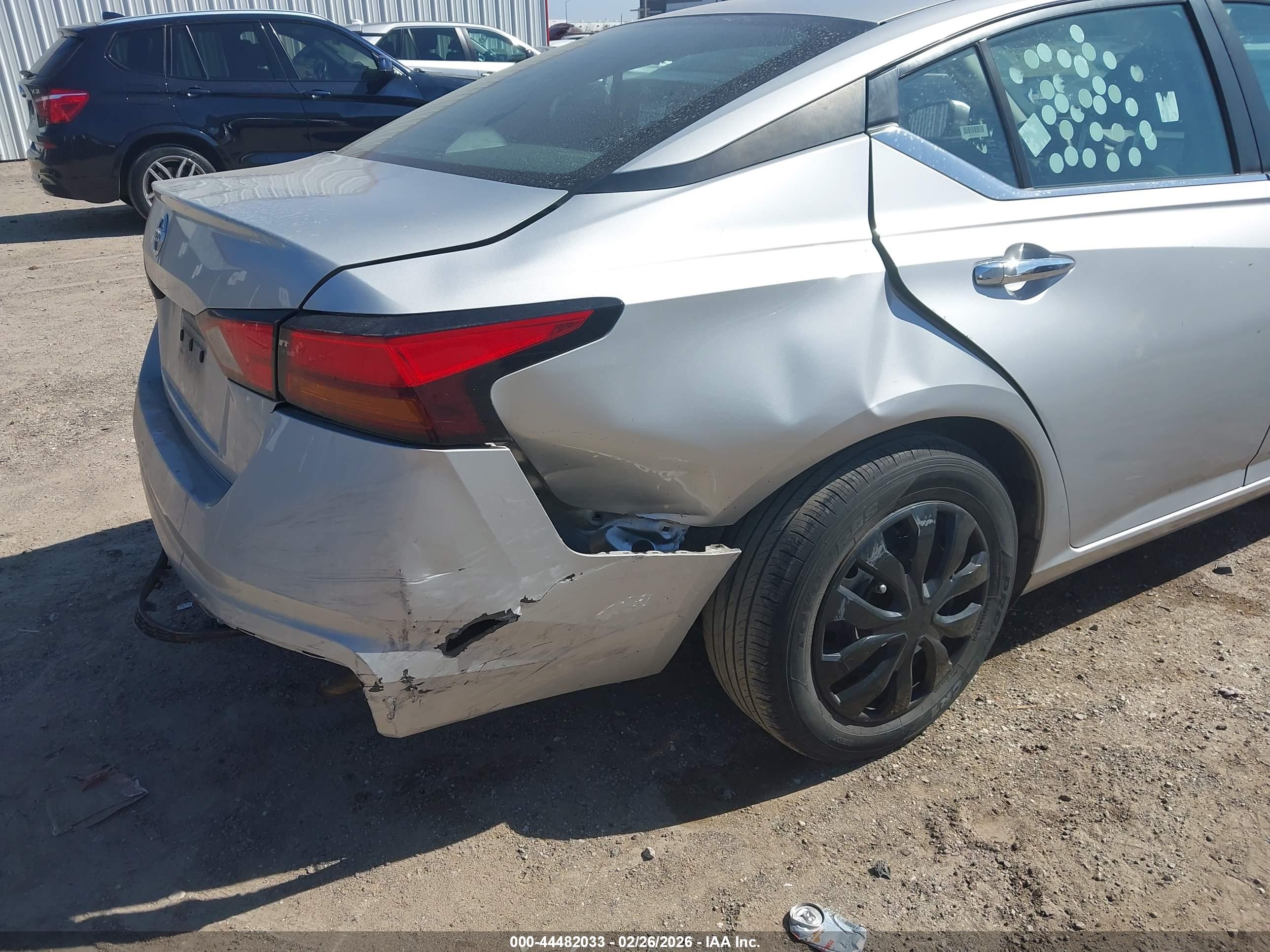NISSAN ALTIMA image 6