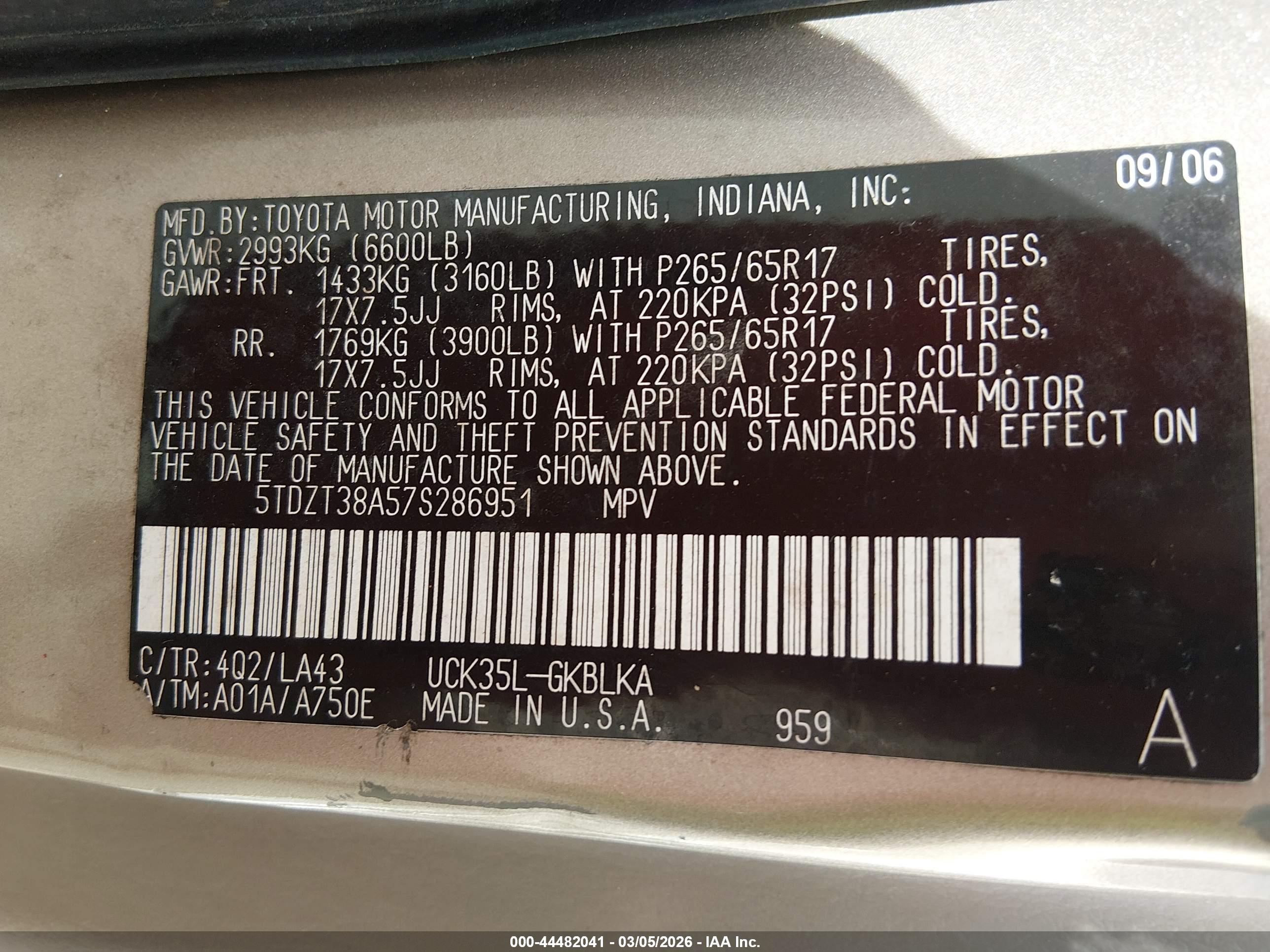 TOYOTA SEQUOIA image 9