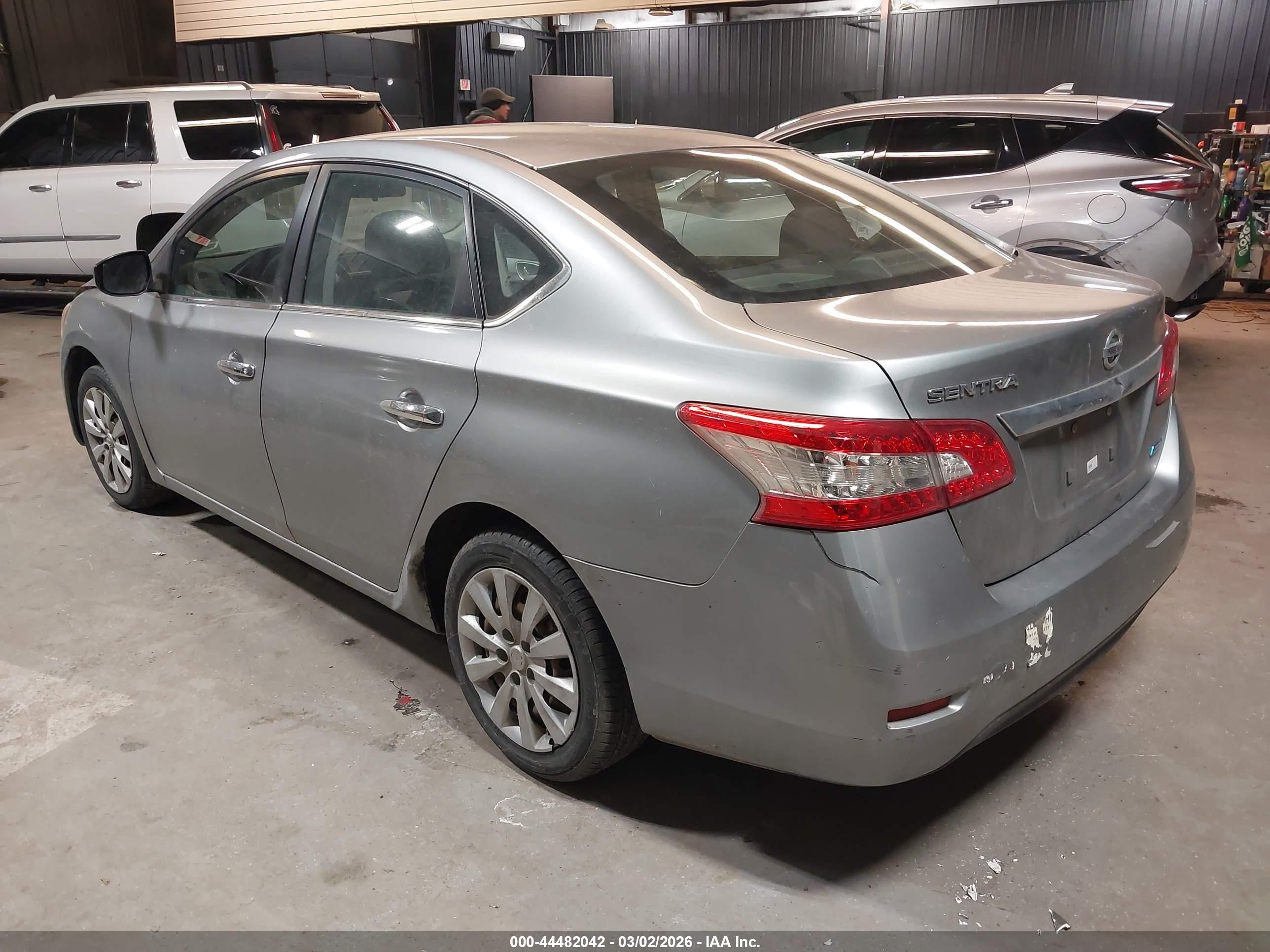 NISSAN SENTRA image 3