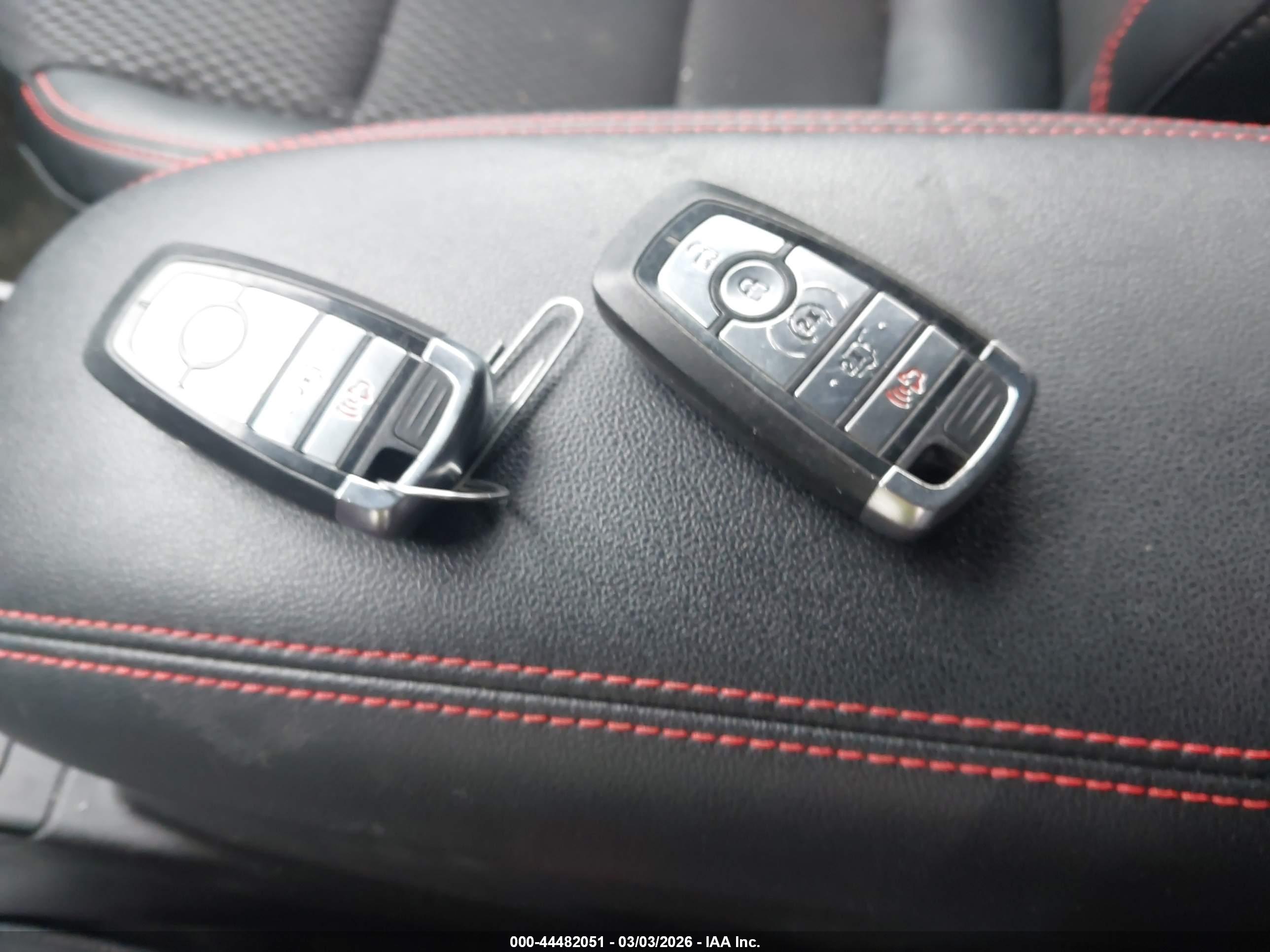 FORD ESCAPE image 11