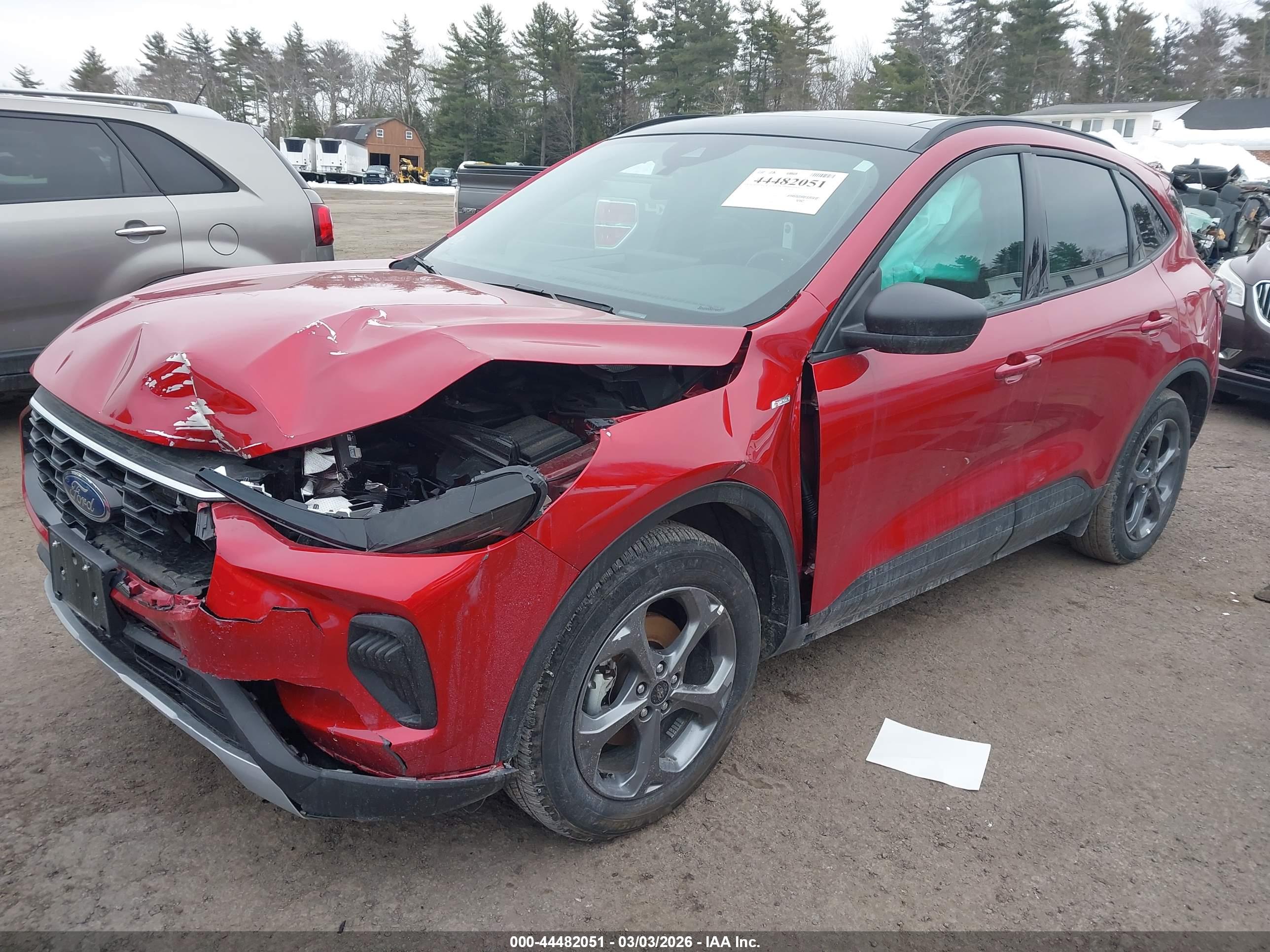 FORD ESCAPE image 2