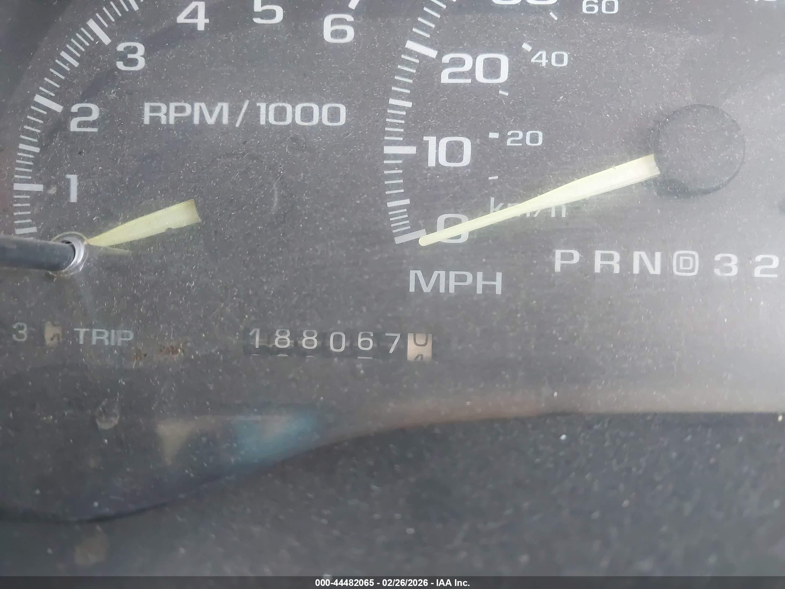 CHEVROLET C2500 image 7