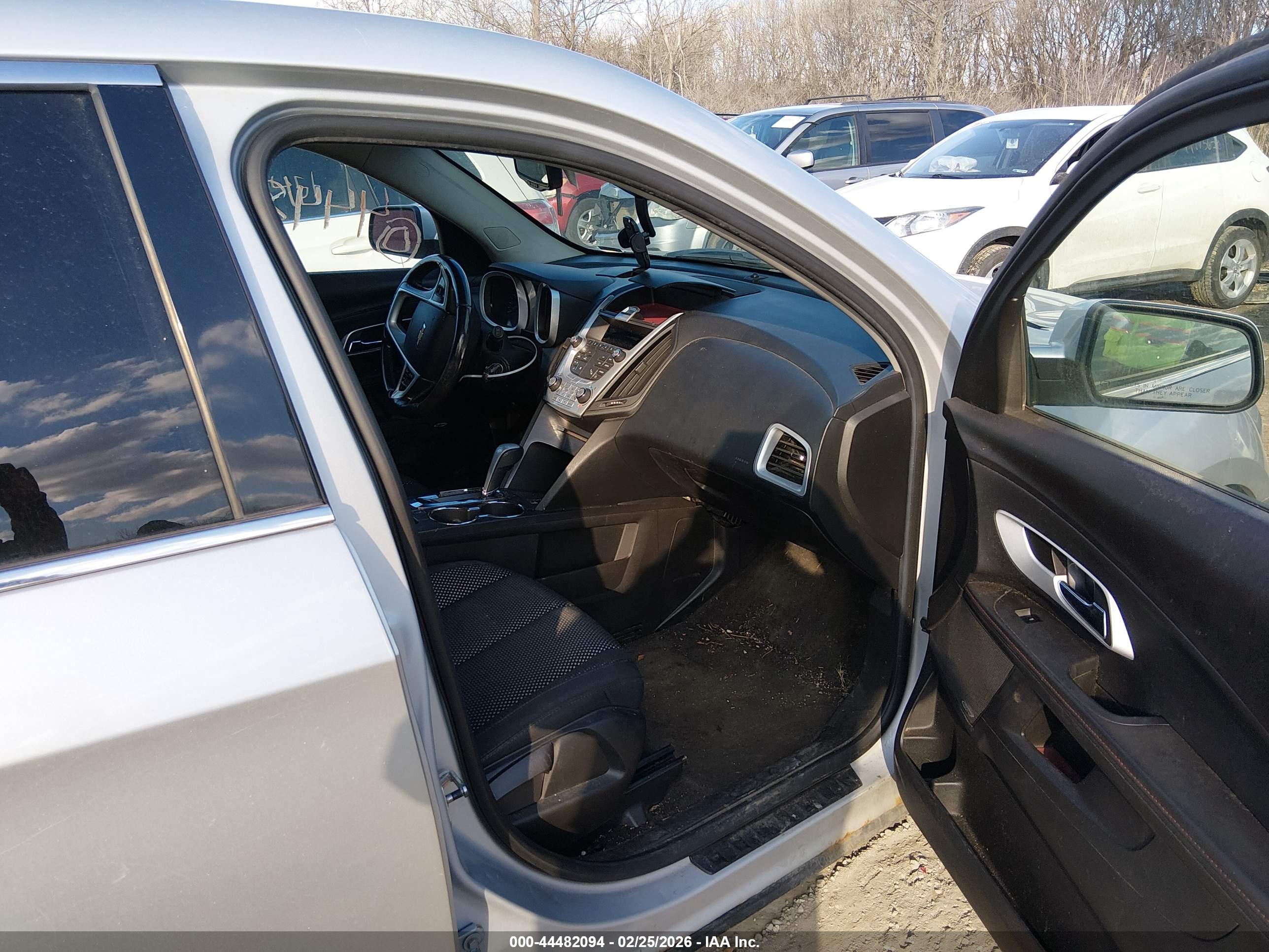 CHEVROLET EQUINOX image 5