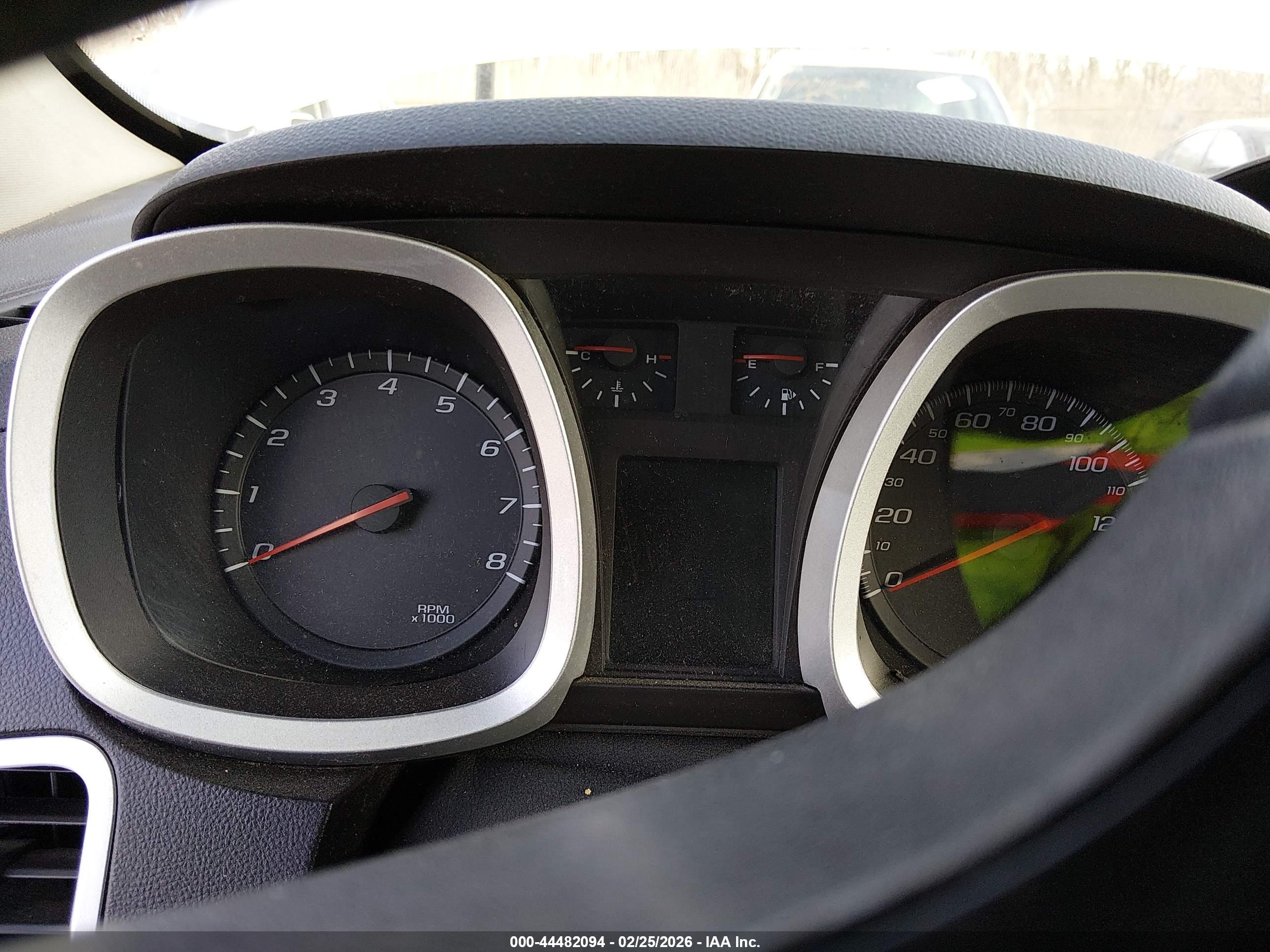 CHEVROLET EQUINOX image 7