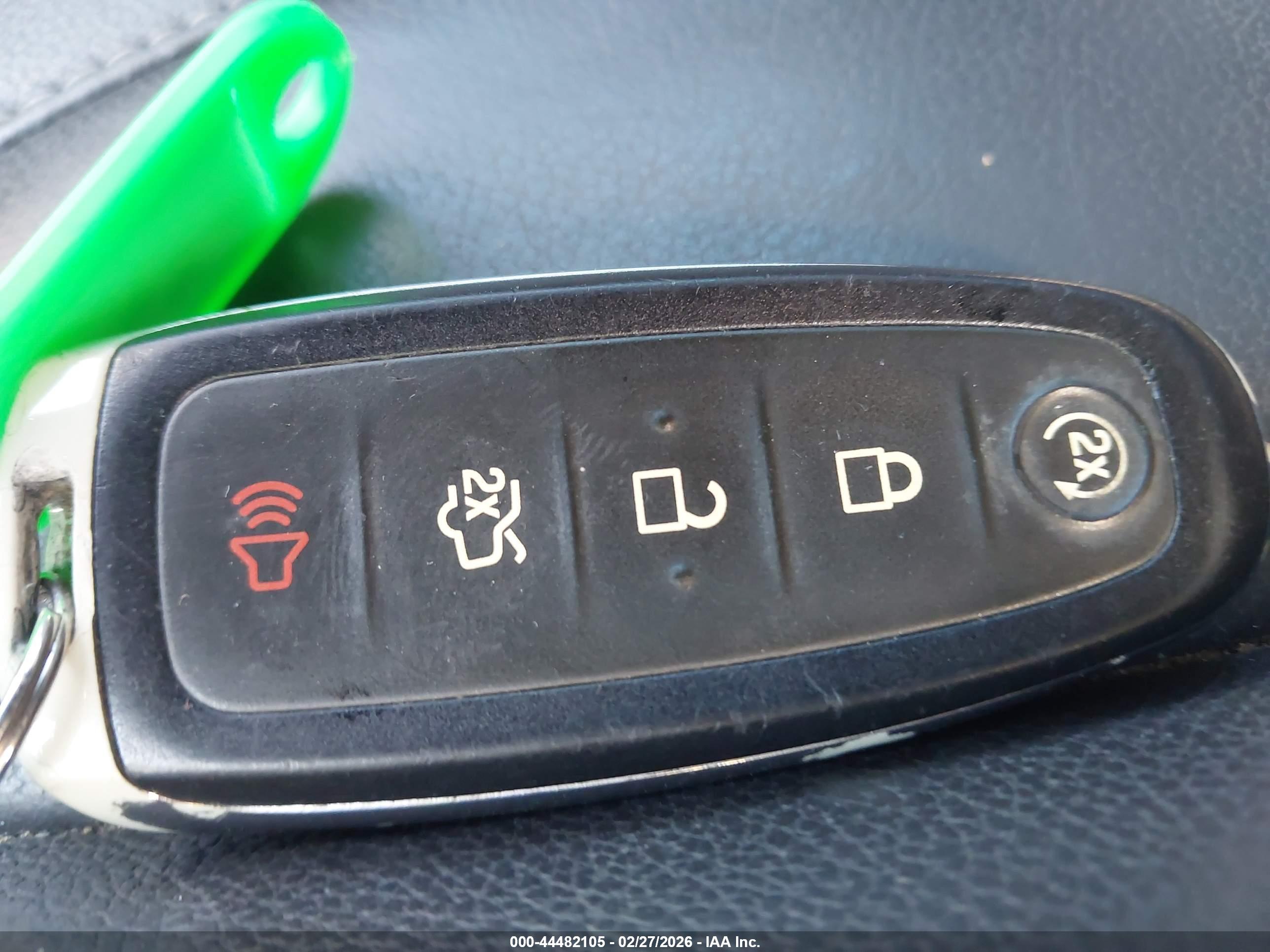 FORD ESCAPE image 11
