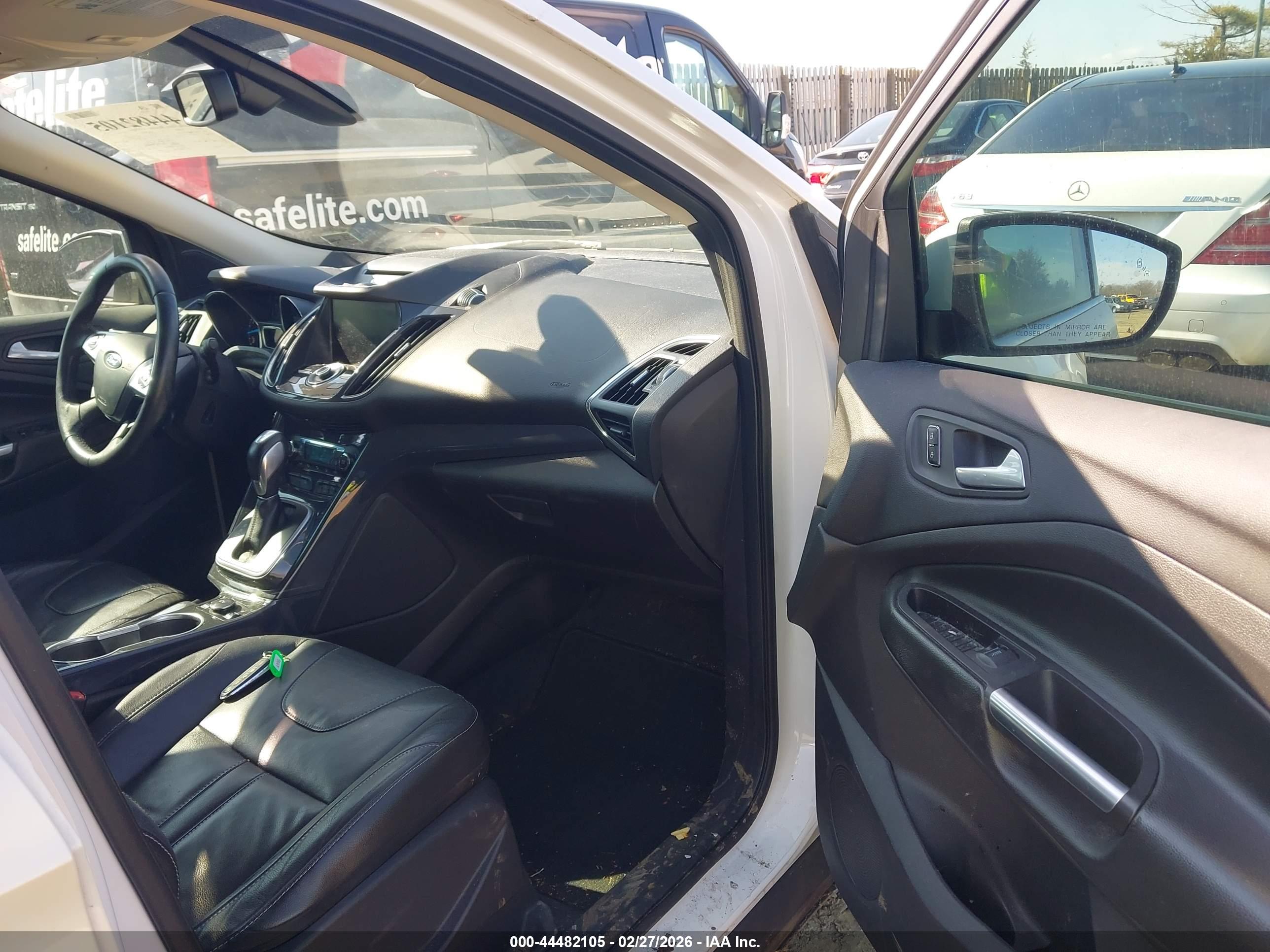 FORD ESCAPE image 5