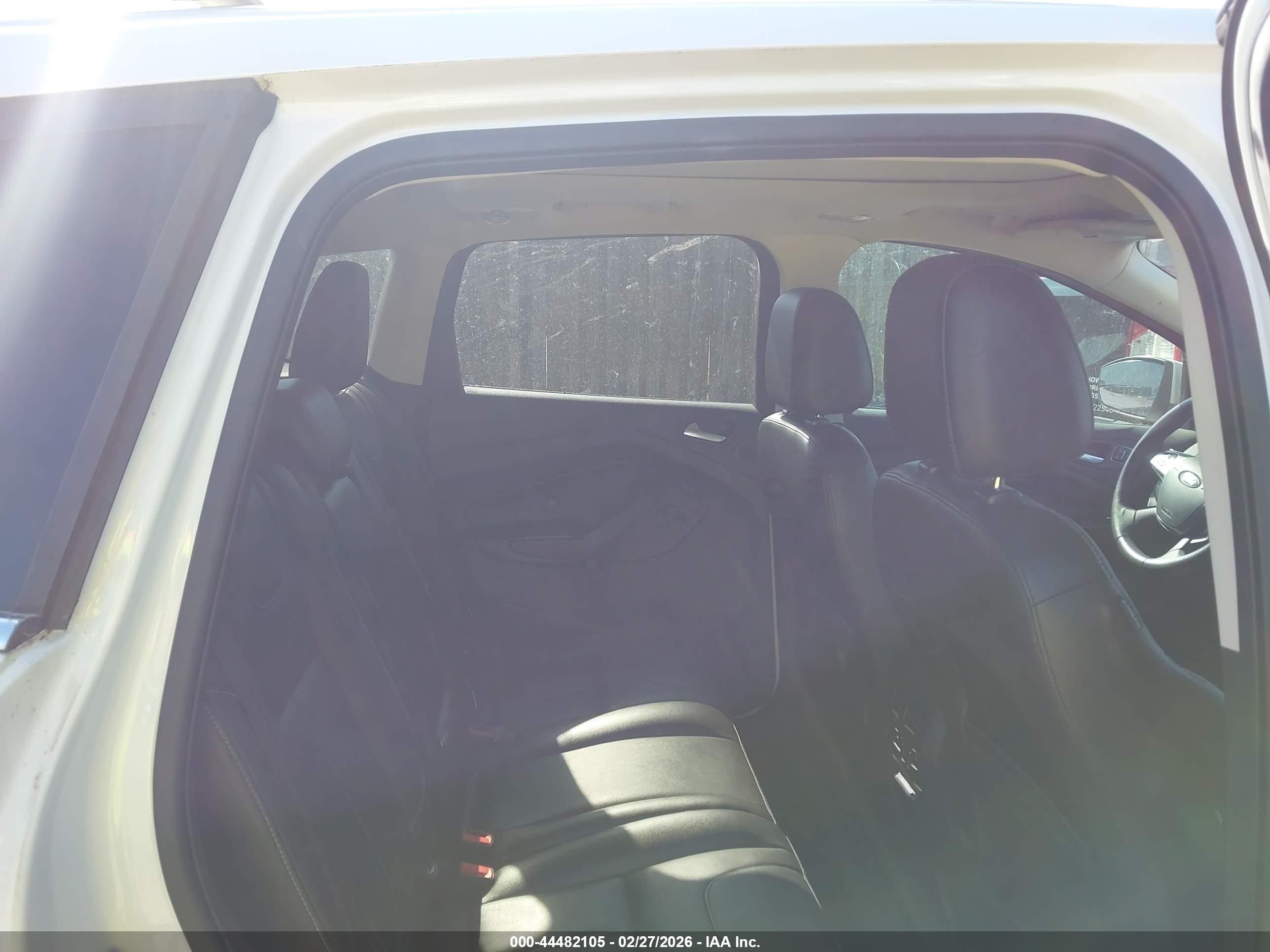 FORD ESCAPE image 8