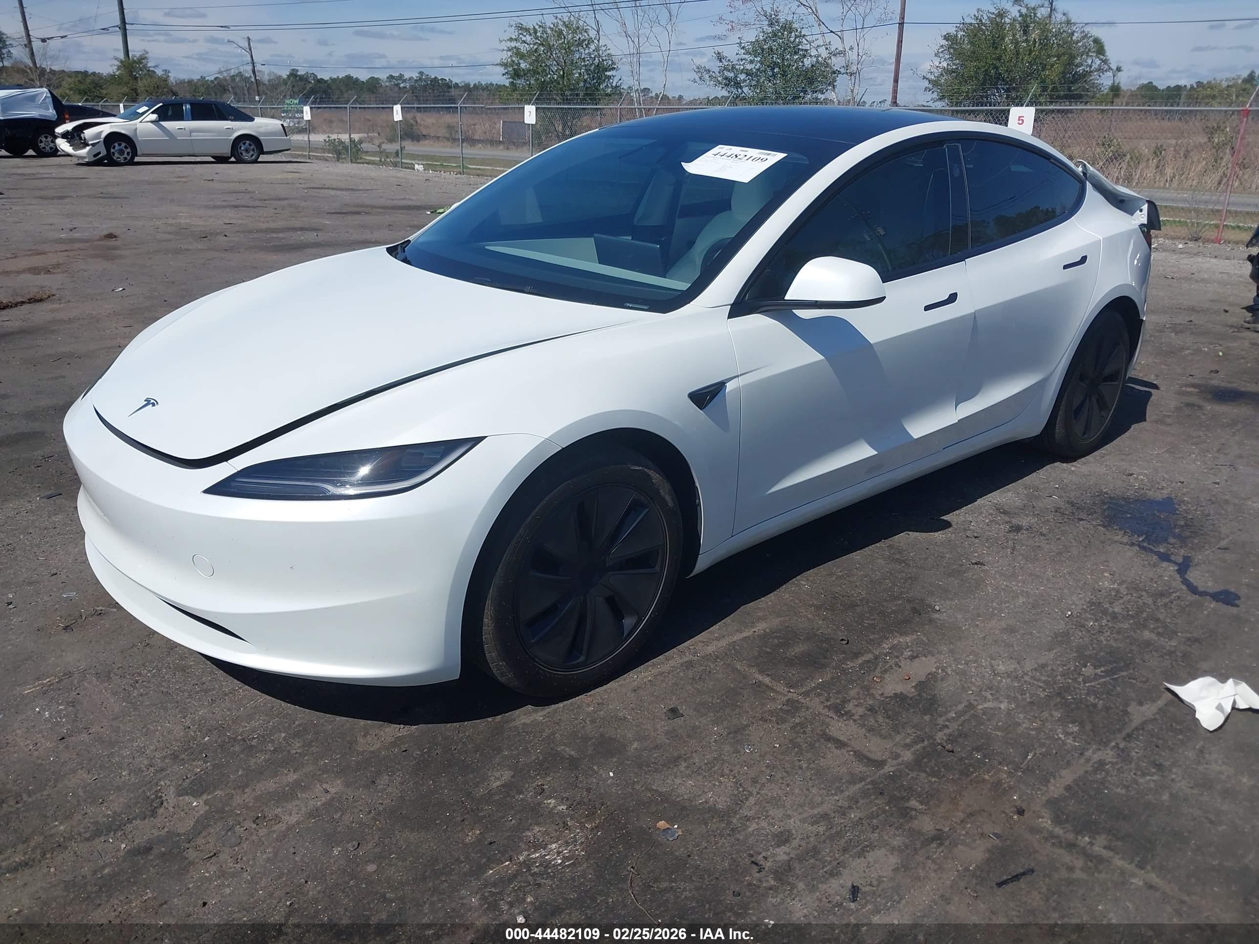 TESLA MODEL image 2