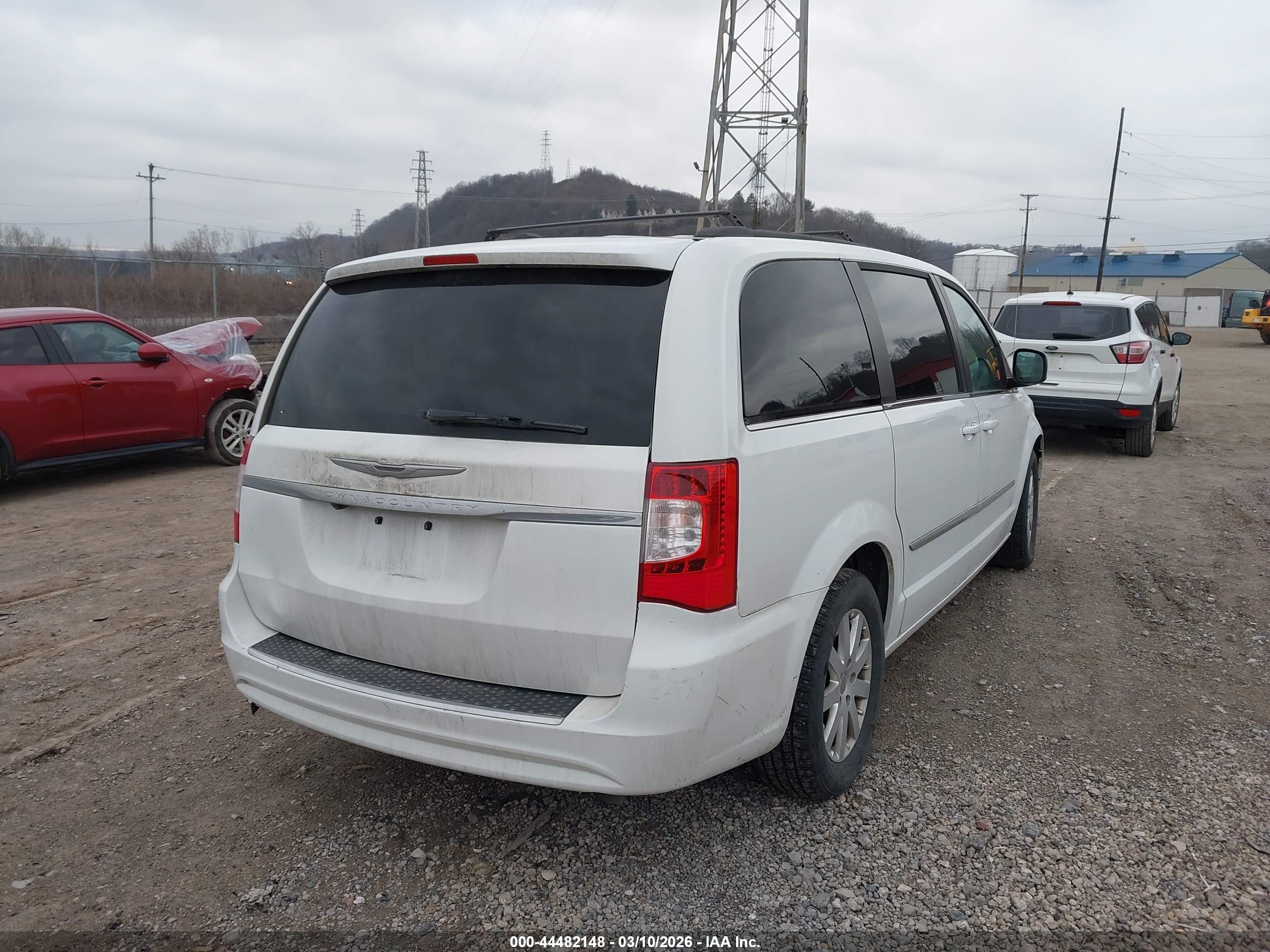 CHRYSLER TOWN image 4
