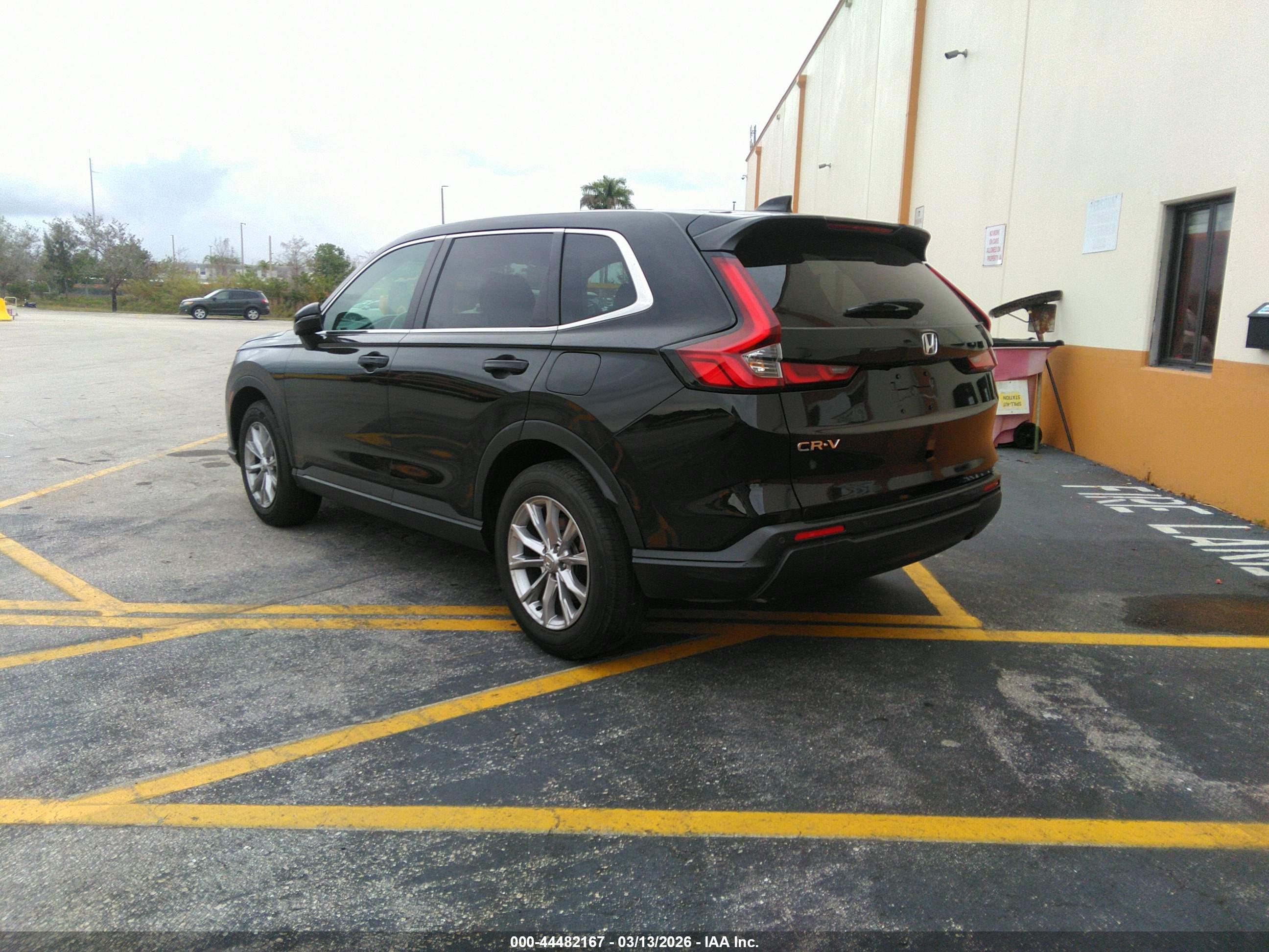 HONDA CR-V image 3