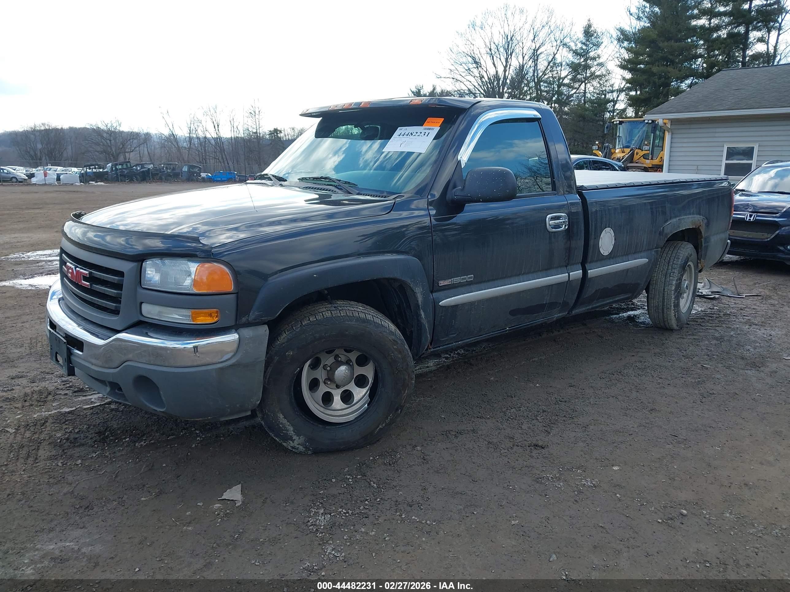 GMC SIERRA image 2