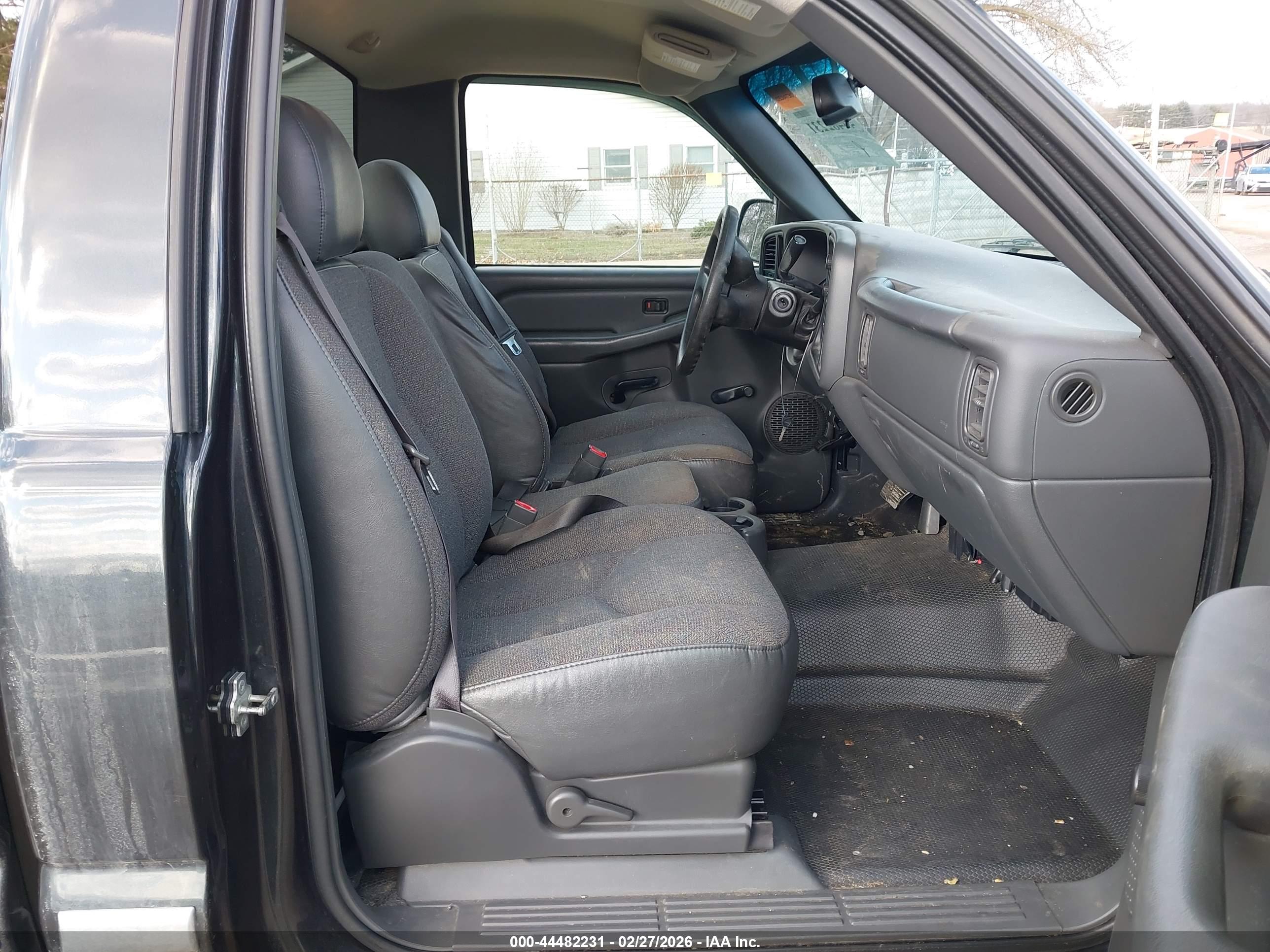GMC SIERRA image 5