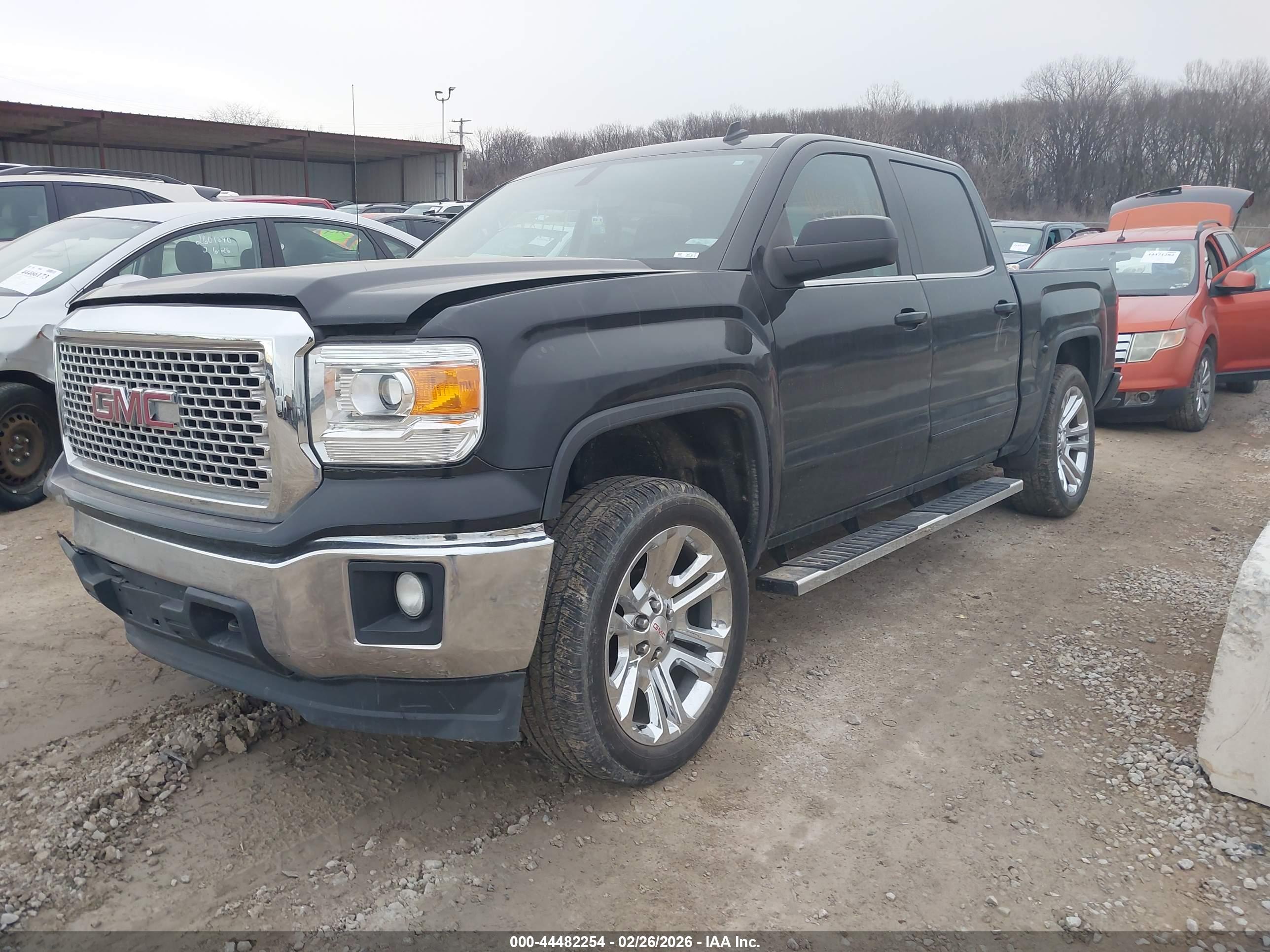 GMC SIERRA image 2