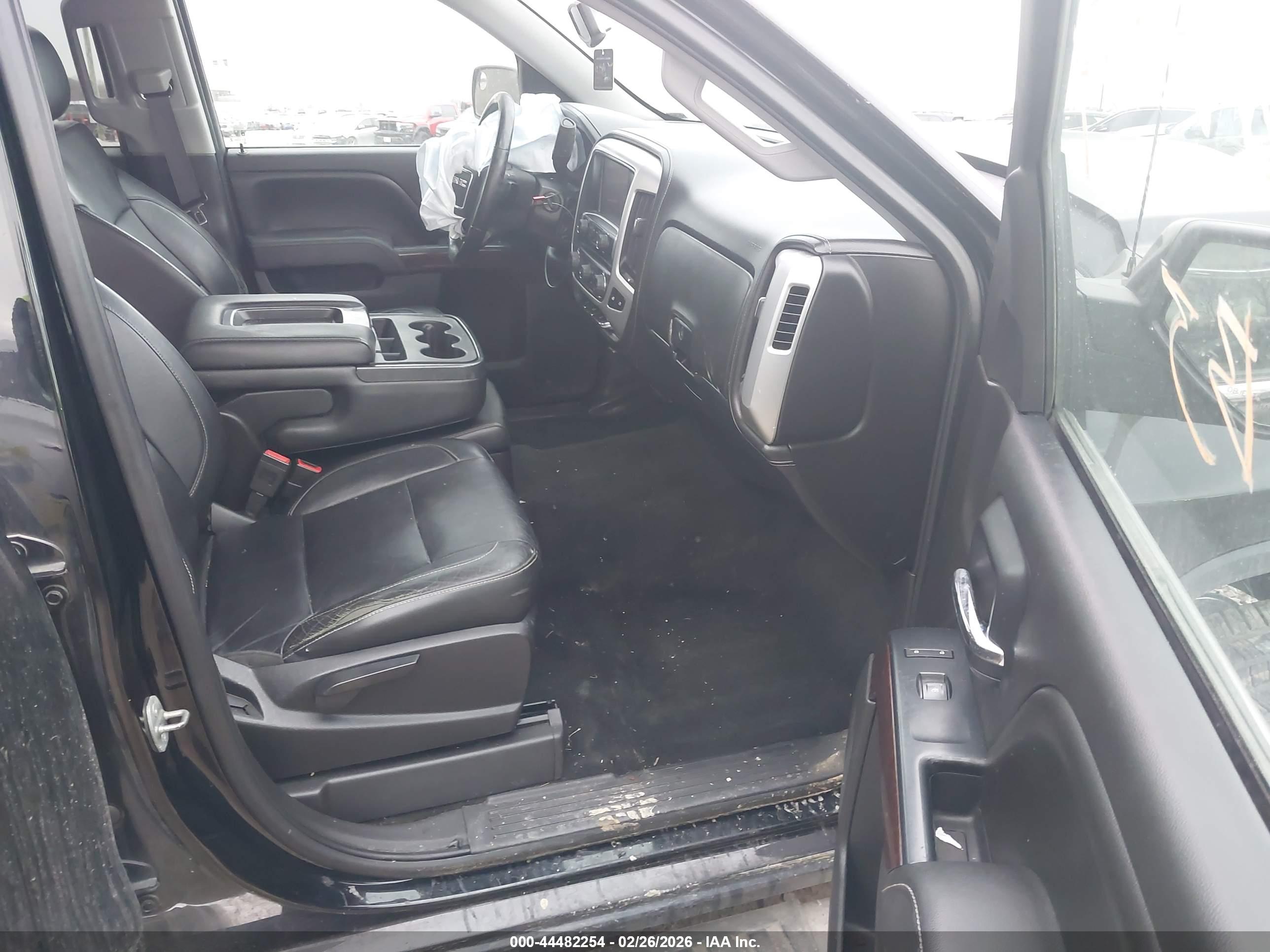 GMC SIERRA image 5